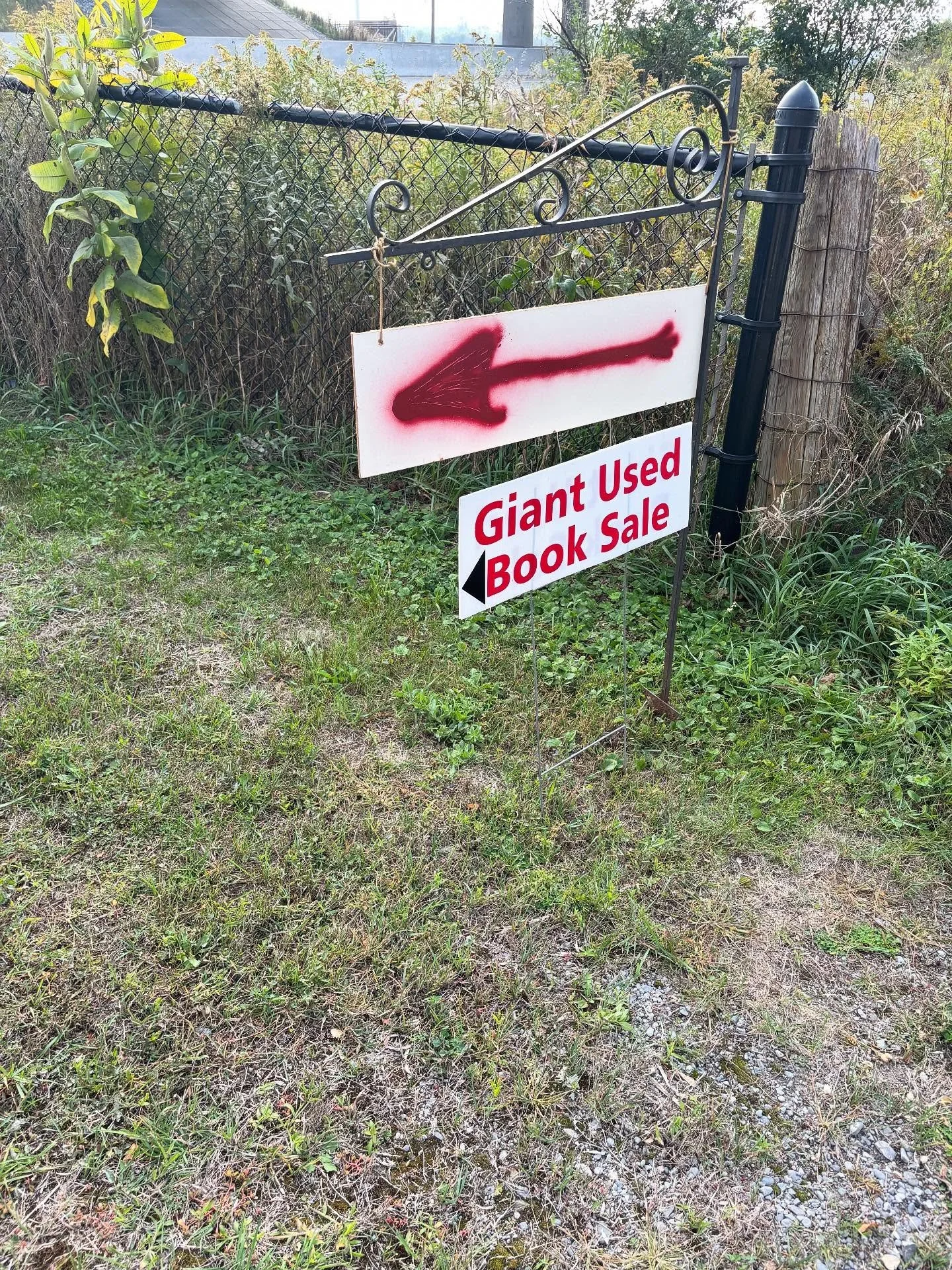 Look, I don't want to be lured into a place to be murdered, but if you want to do that to me, this sign is how.