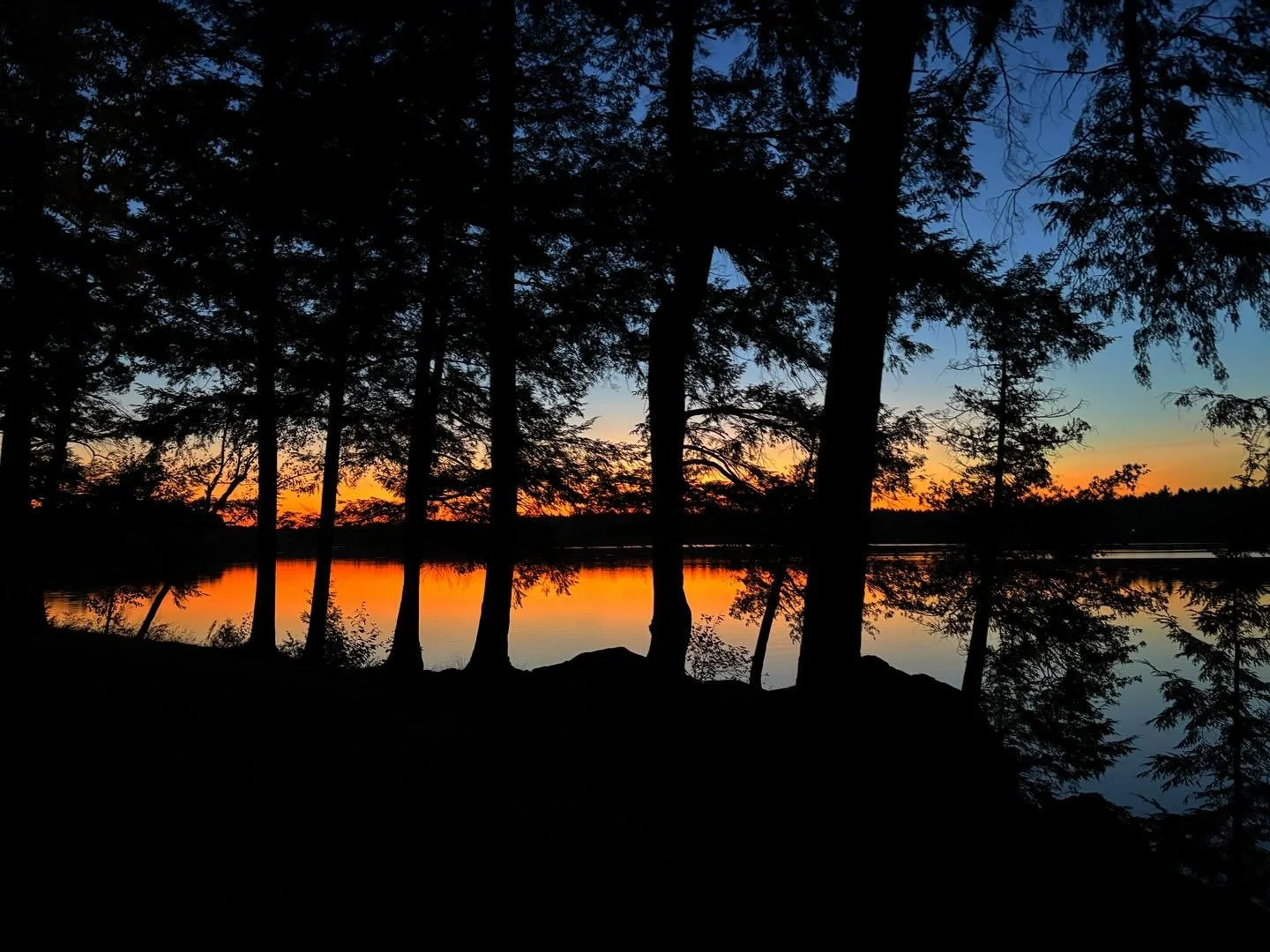 I solemnly commit to stop sharing scenery photos for at least 12 hours because it got dark.