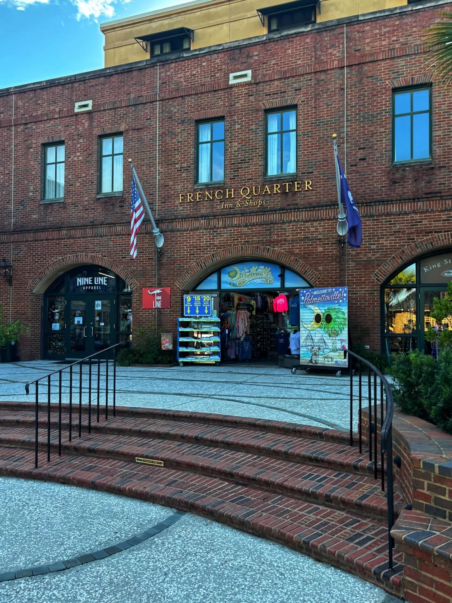 Personne ne parle fran&ccedil;ais ici 🤷&zwj;♂️