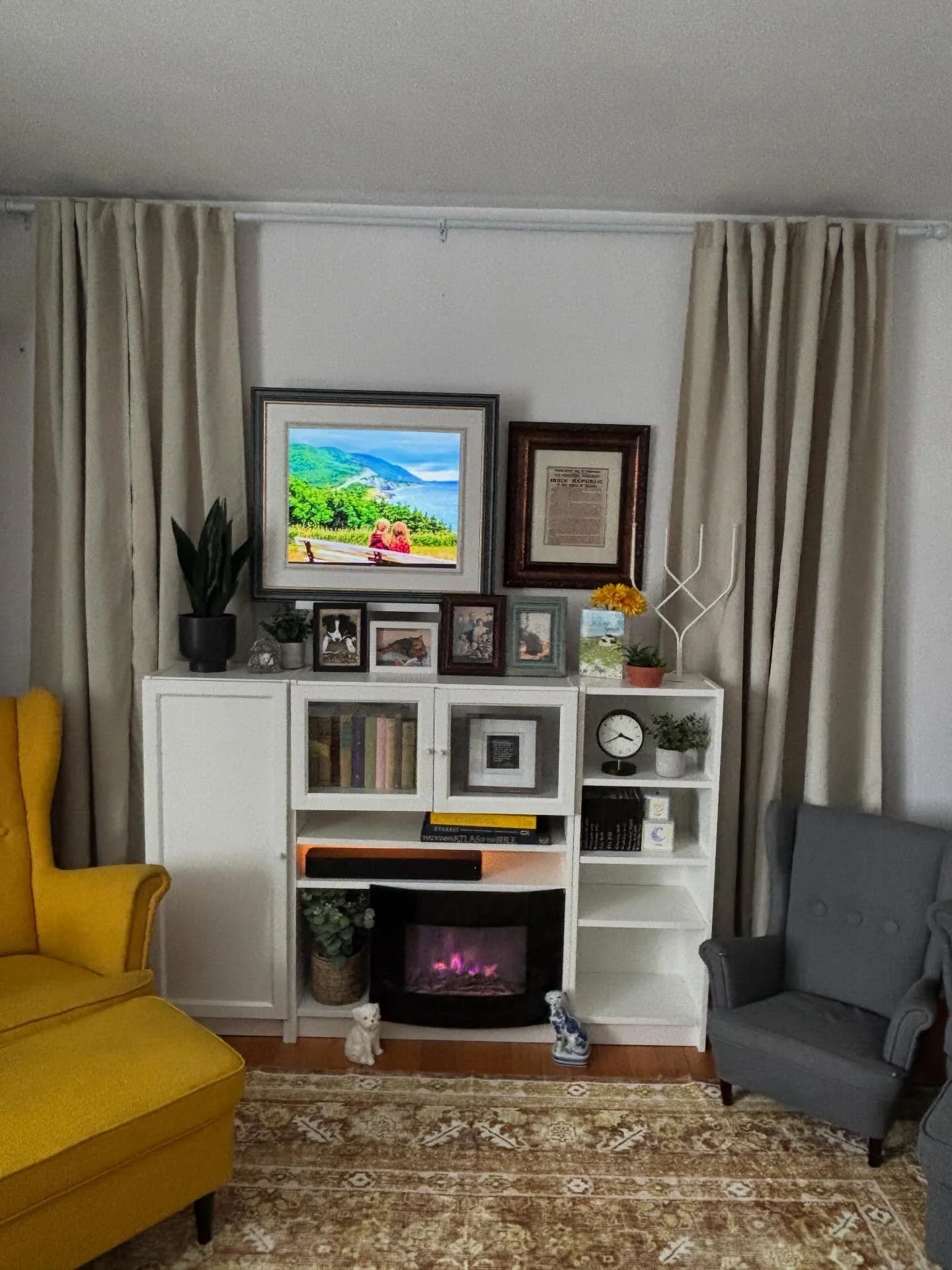 I managed to do a spring clean and reorganization of my living room and since nobody is imminently visiting, let's pretend I did it for you.