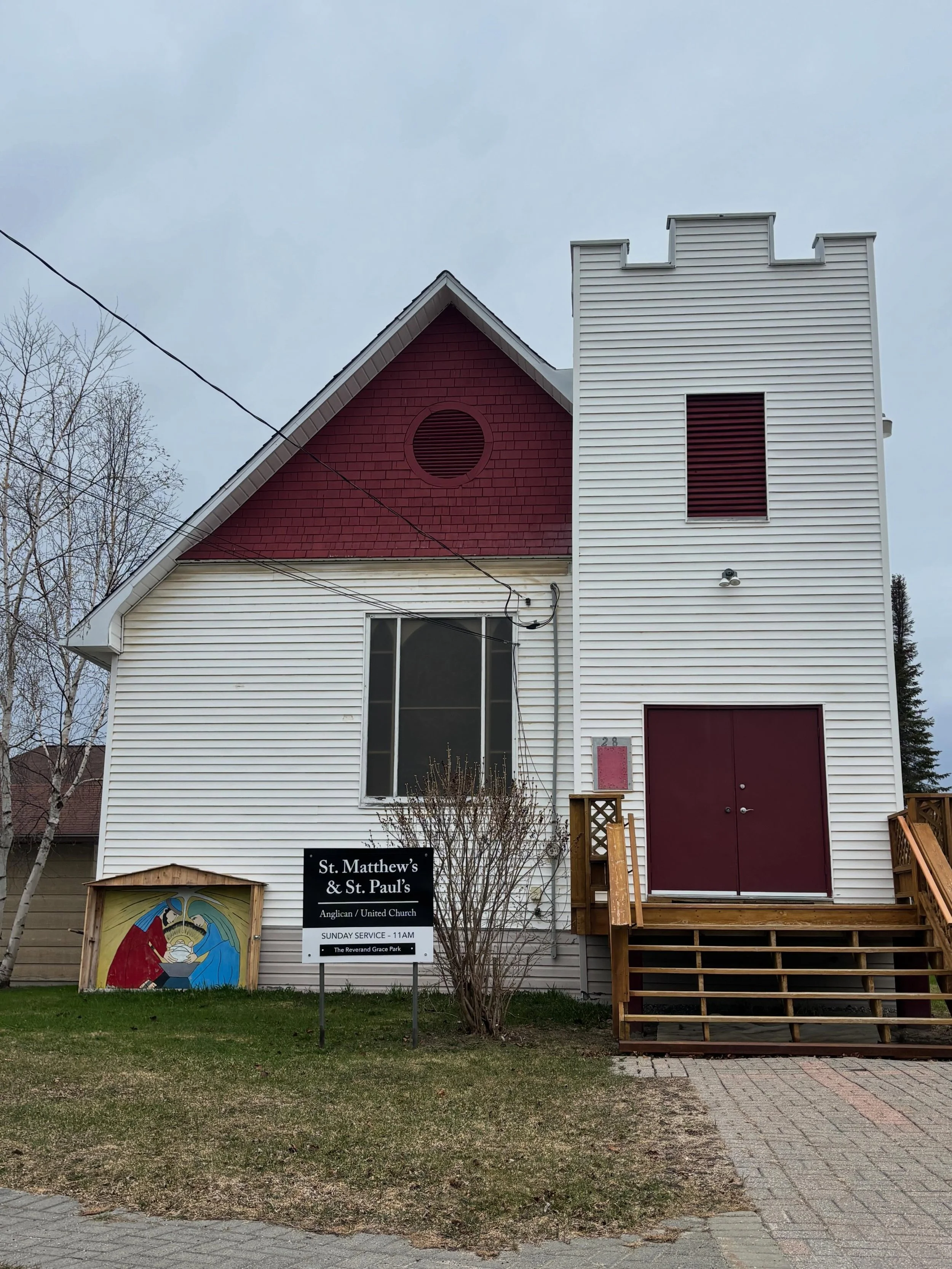 In Ontario's most Catholic and francophone community, the small and fairly remote town of Hearst, how do the English-speaking Protestants keep church community? The Pentecostal are bilingual, and the Anglicans and Uniteds learned how to be ecumenical