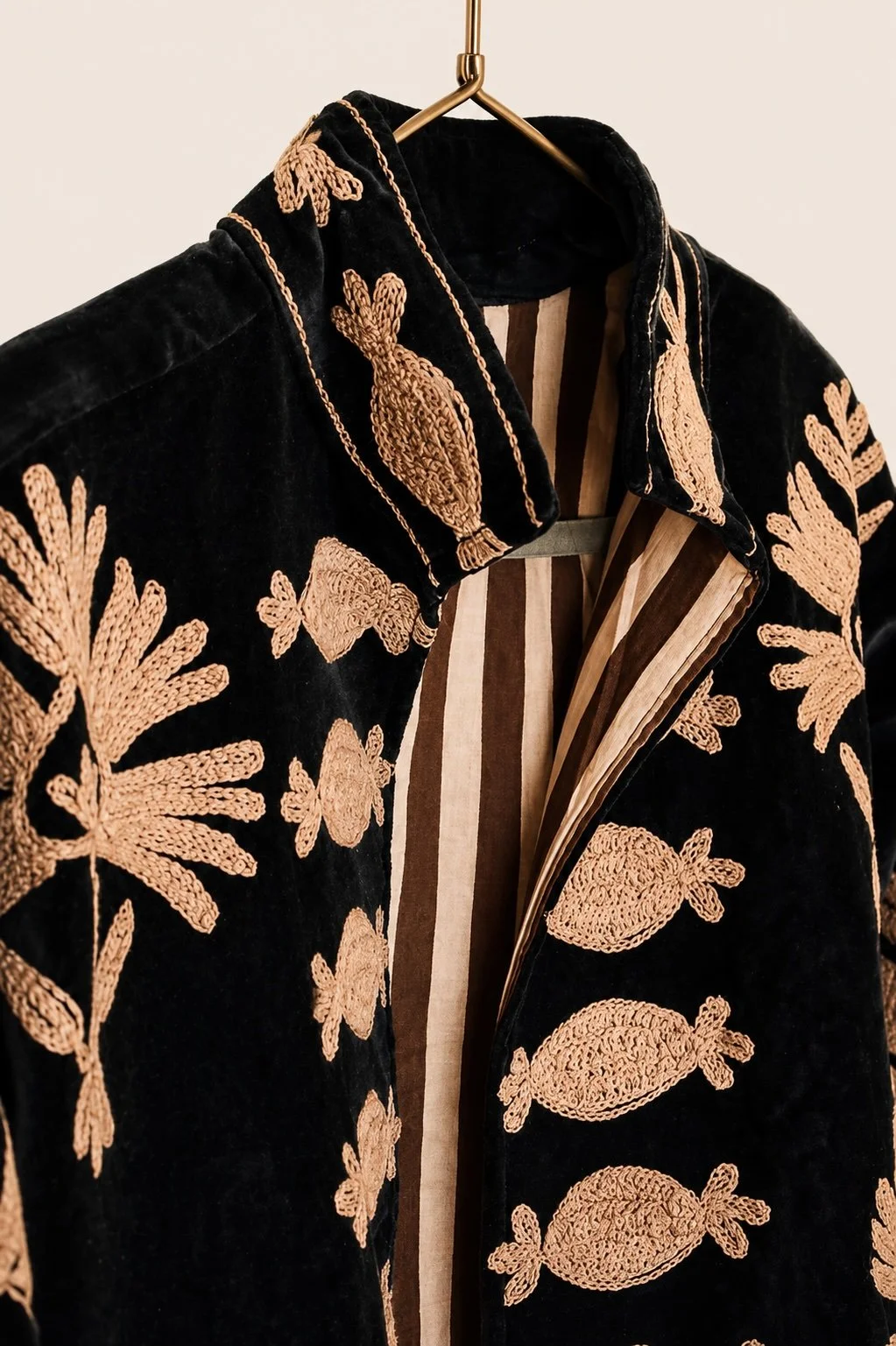 Saco Jaipur Noir Bronze 3.jpg