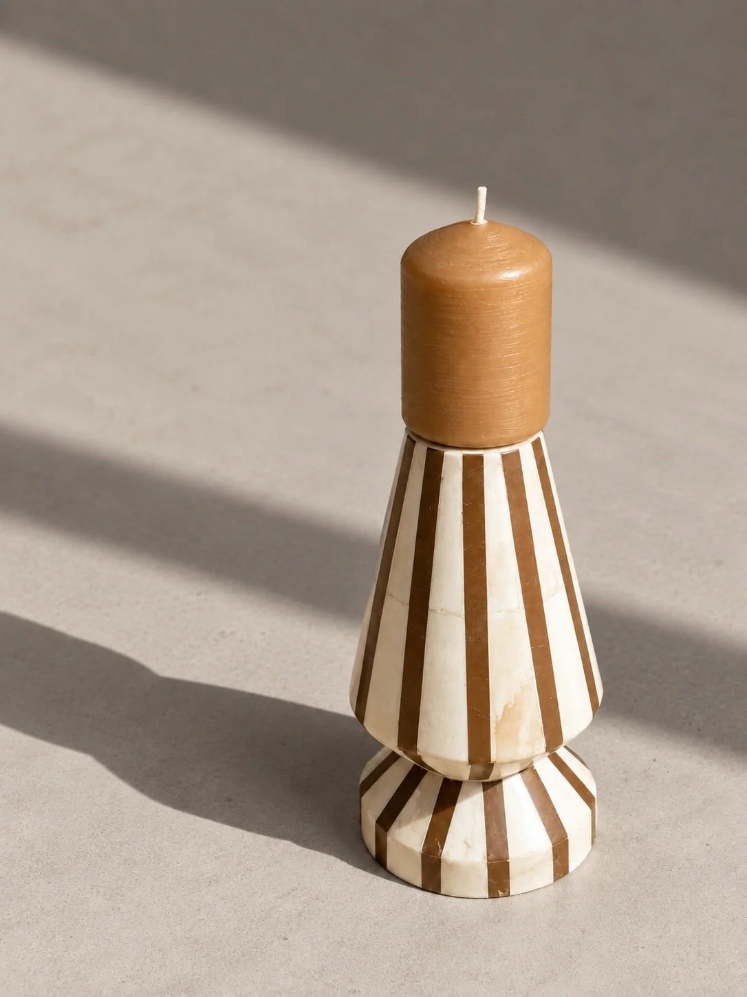 Candelabro Singapur Almond Bajo N1