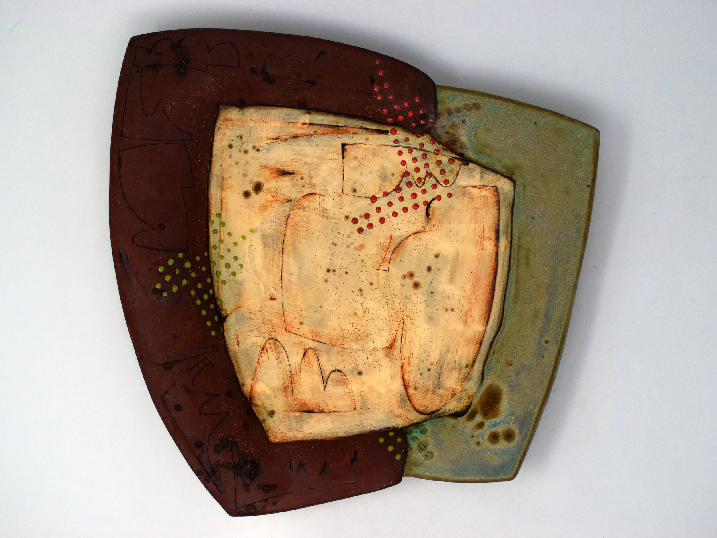 Rimmed Plate with Shapey Texture