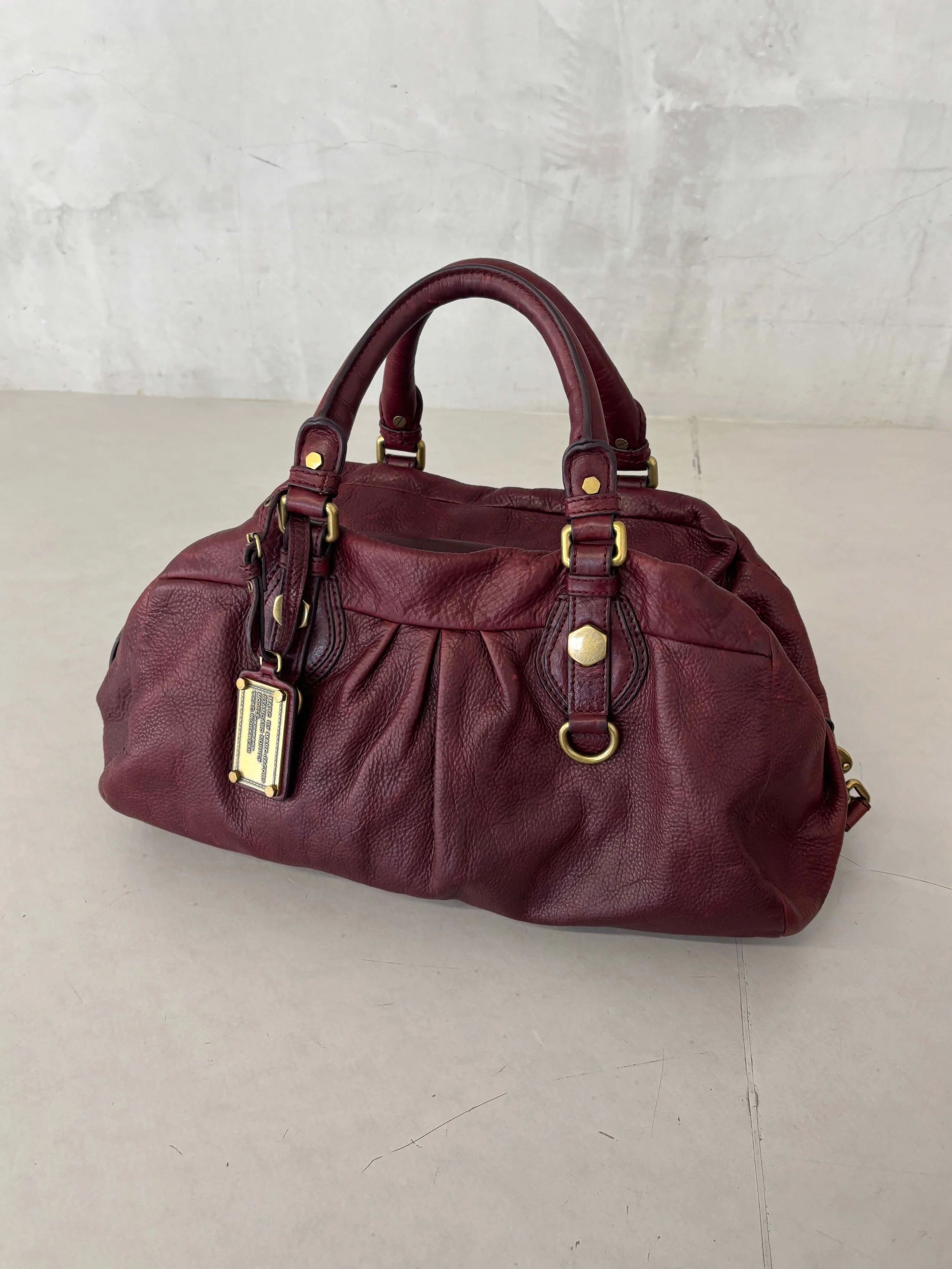 BURGUNDY CLASSIC Q BABY GROOVEE LARGE SATCHEL