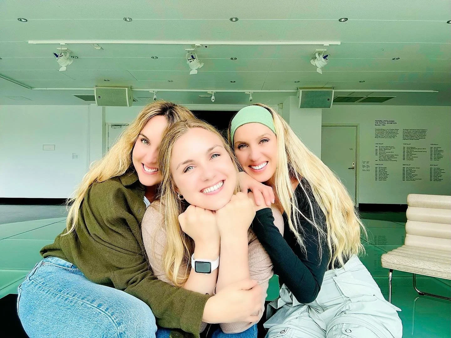 Spent a day playing with my sisters at the Kode museum in Bergen, Norway 🇳🇴. We saw the most cosmic and famous artwork. I love you two so much 💕♾️! #art #museum #picasso #allomni #cosmicomni #travel #europe #famous #sisters #bestfriends
