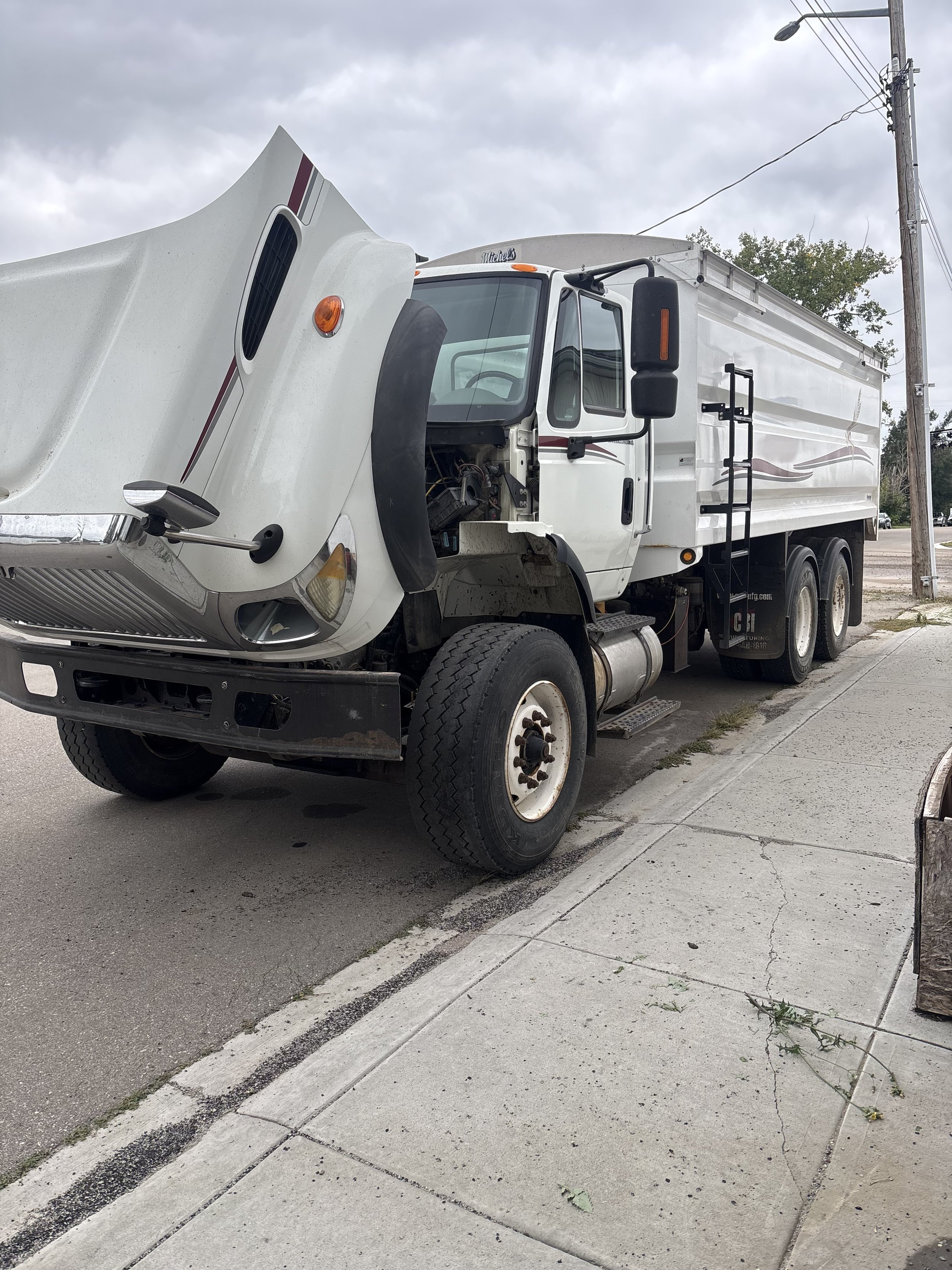 Rebuilt the hydraulic system in this international 7600
