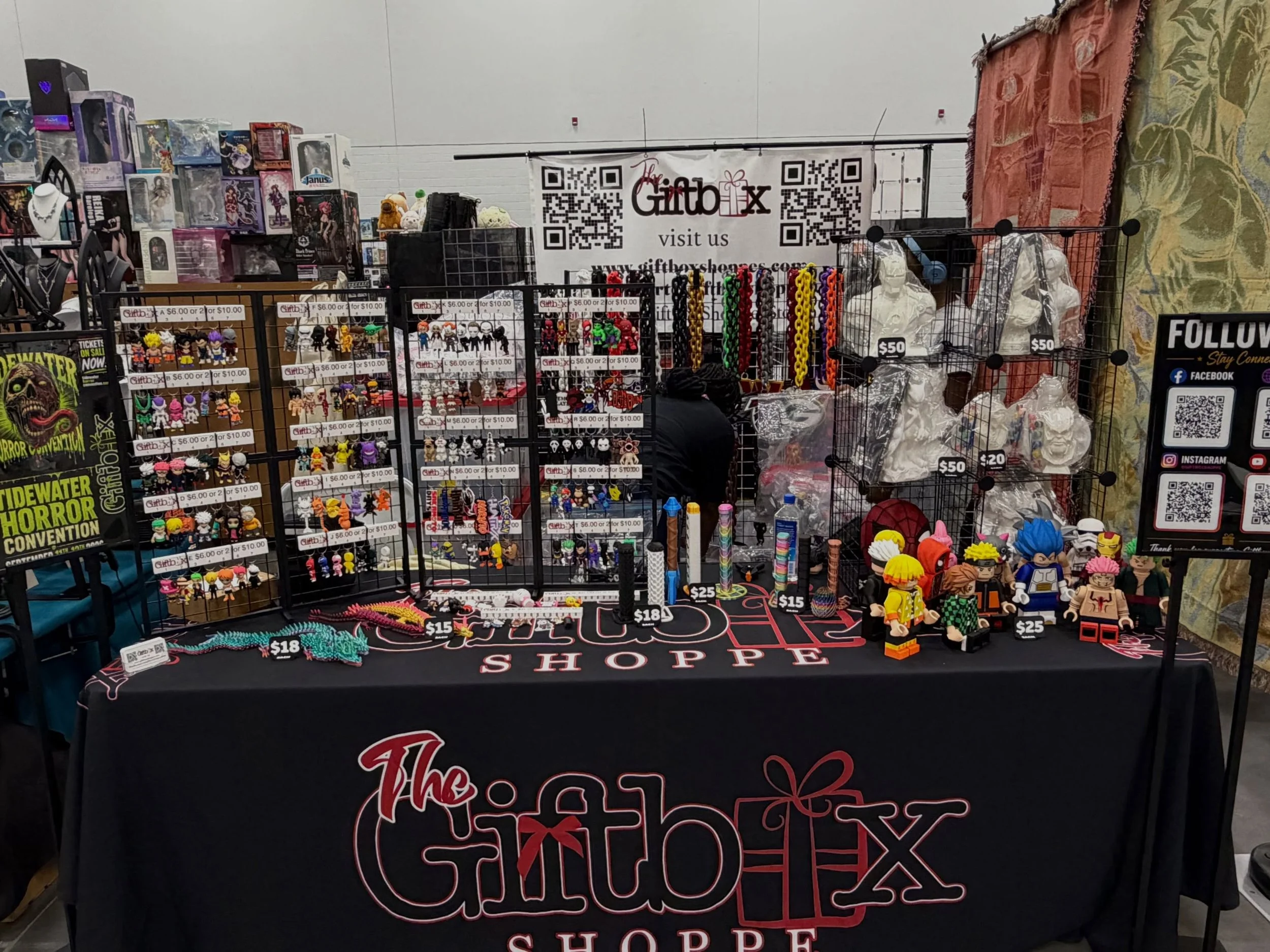 #anime #giftbox #convention