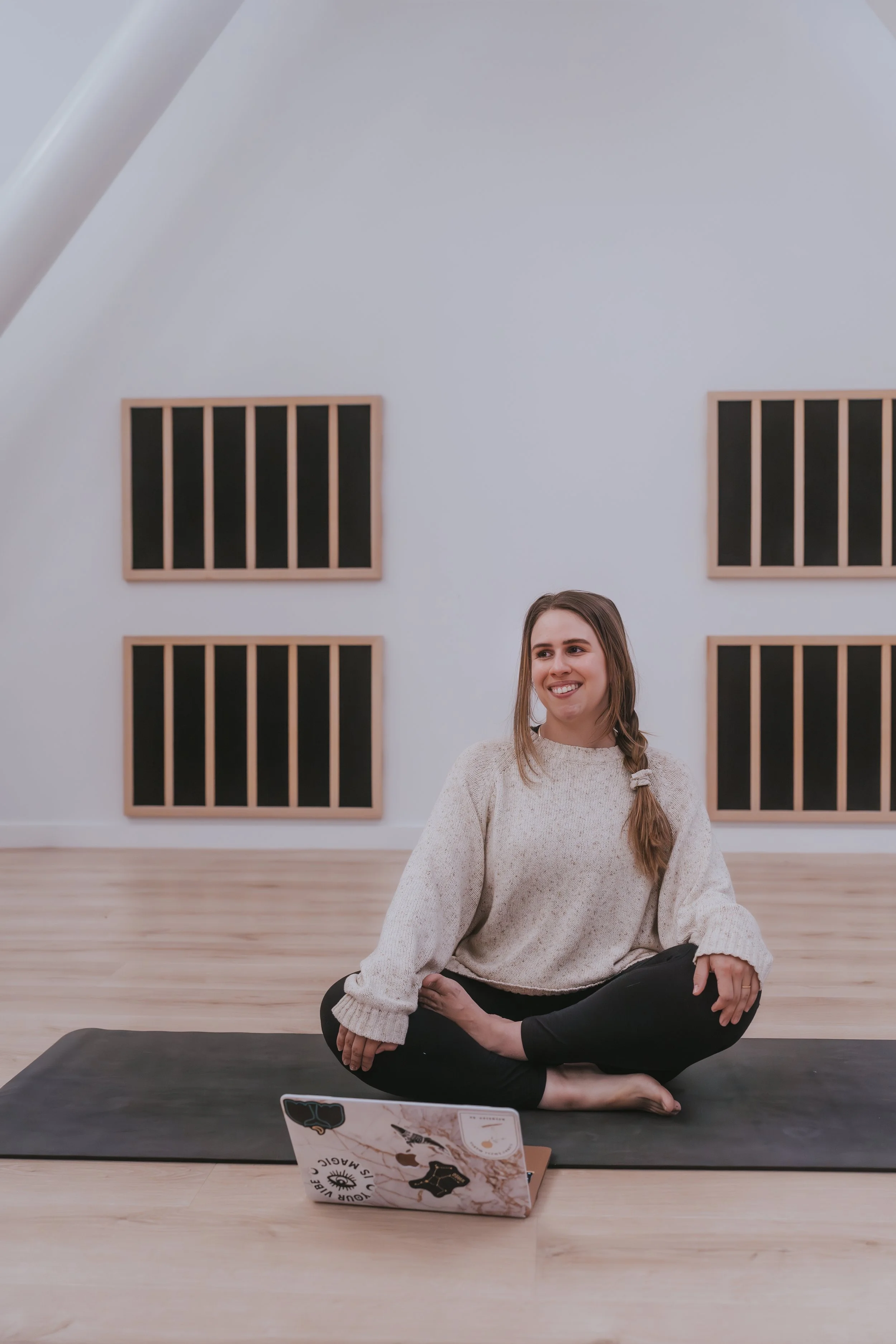 Ellie Cooper Yoga Teacher Trainer