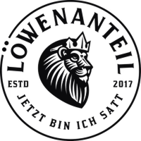 Ein schwarzes Logo mit einem Löwenkopf und den Worten »Töwenantreibl« und »Seit Bin Ich«