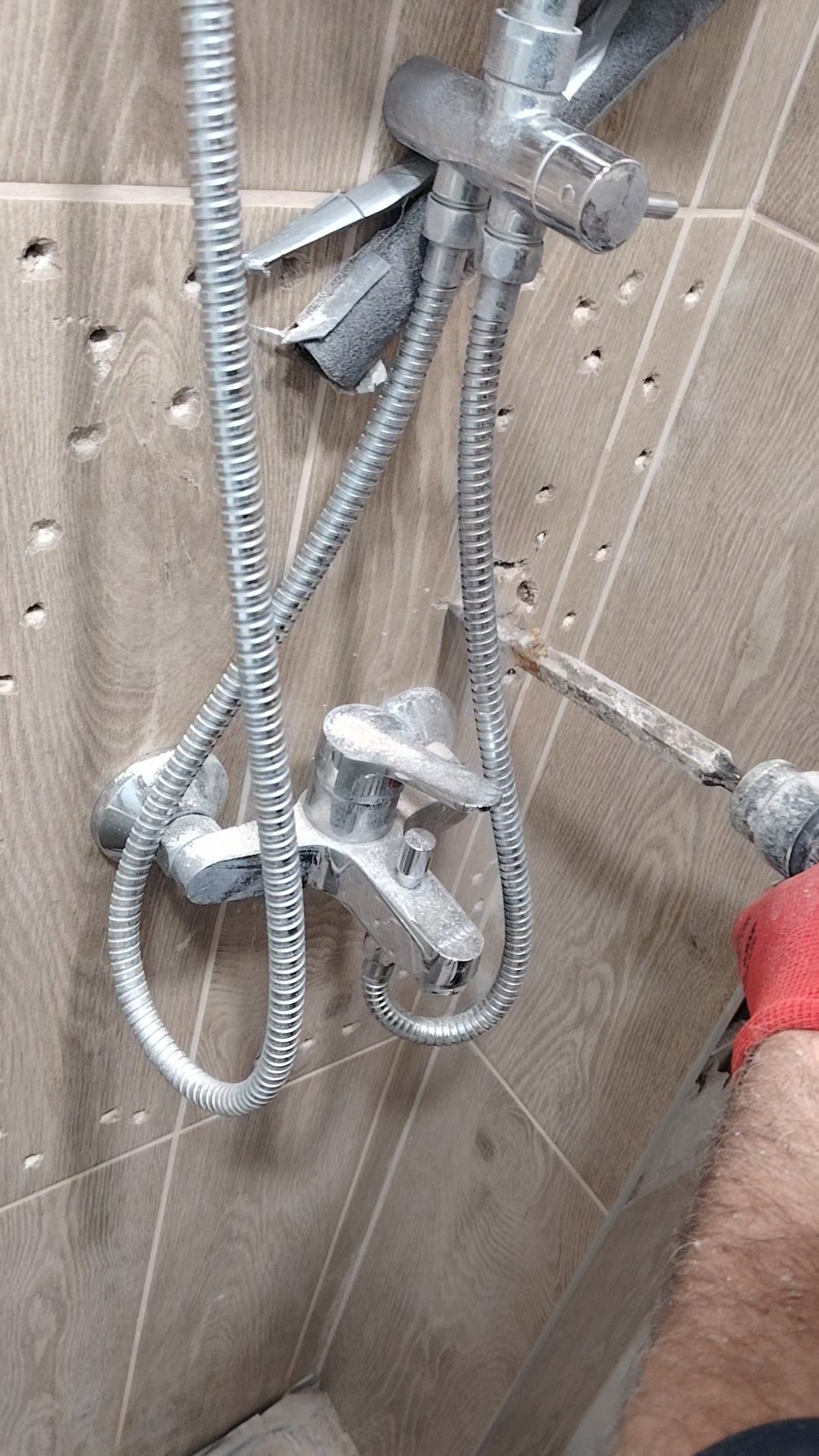 откриване и отстраняване на скрити вик течове