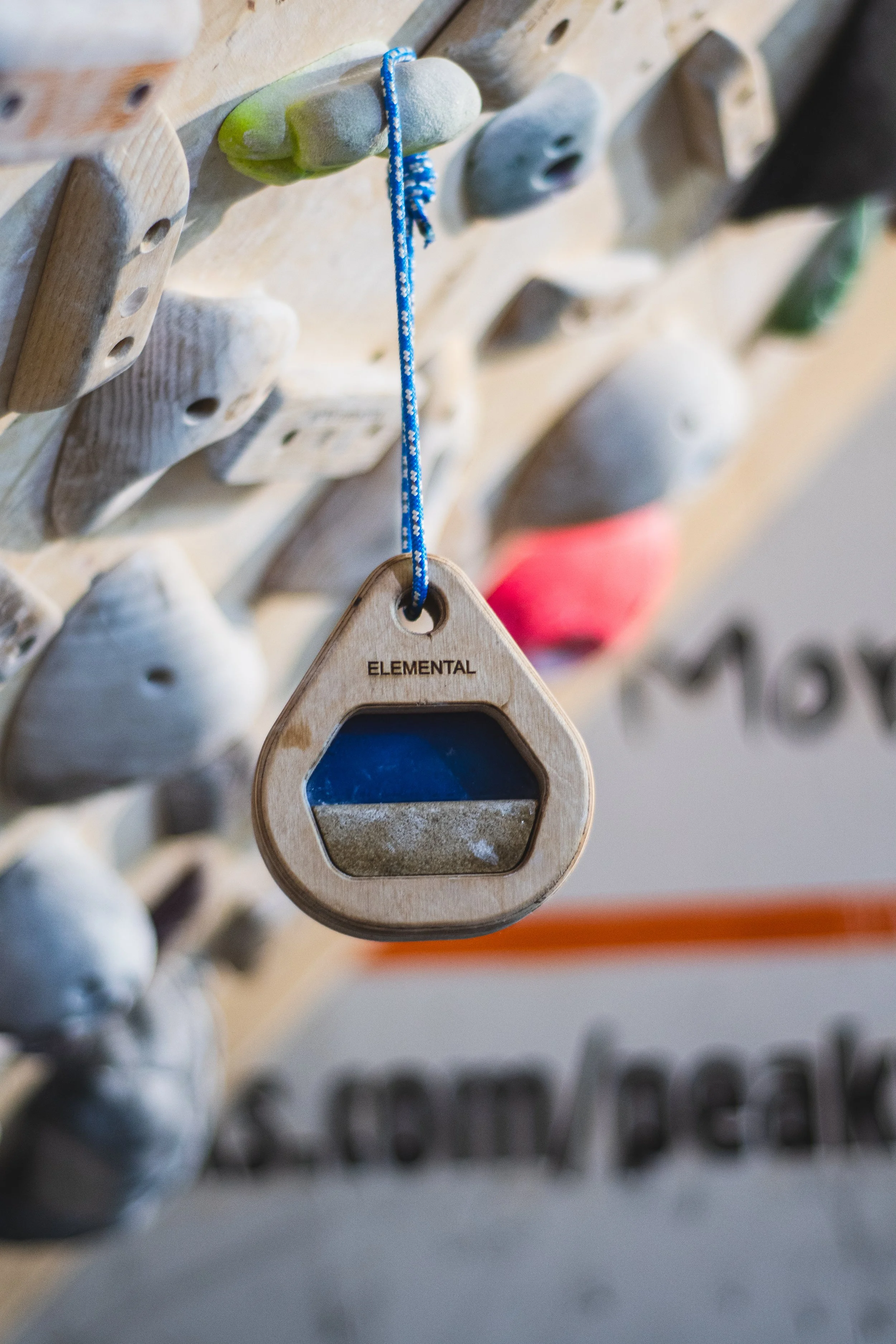 Portable fingerboard