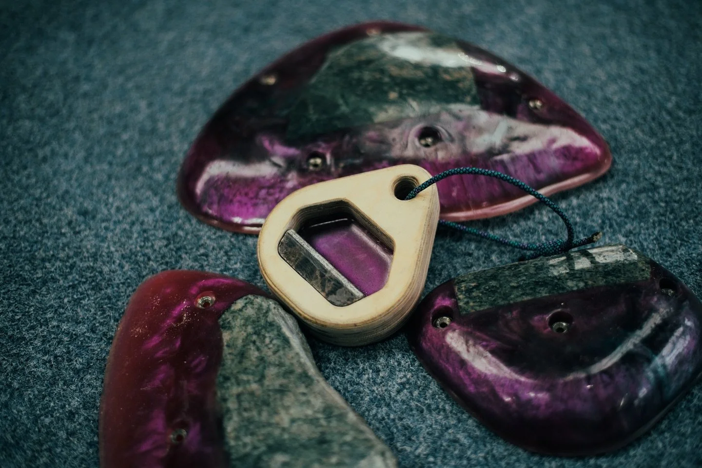 🚨INTRODUCING: The Elemental Fingerboards!!🚨

Ready to take your training to the next level?? Our new stone edge hangboard is just the thing! 😁

Coming in at 18mm of either granite or sandstone, these give you the true feeling of pulling on rock. H