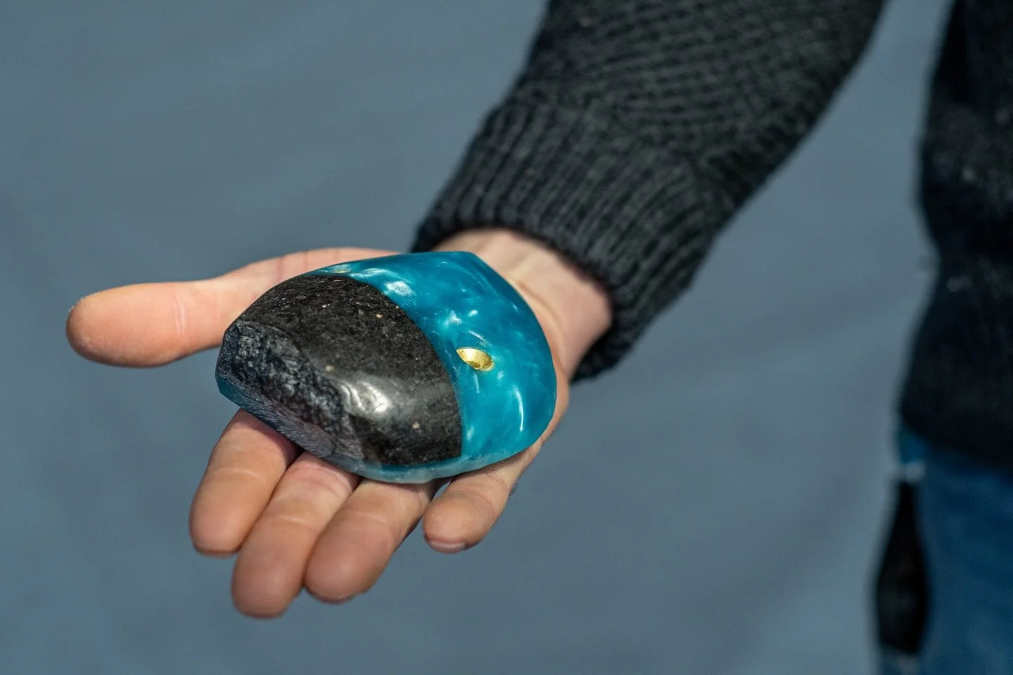 Some close ups from our latest production set!! This one is now with the lovely folks @flashpointbristol and hopefully going up in the next week or so! 💪

The way that the granite pops in the blue is just stunning. We particularly love the little sc