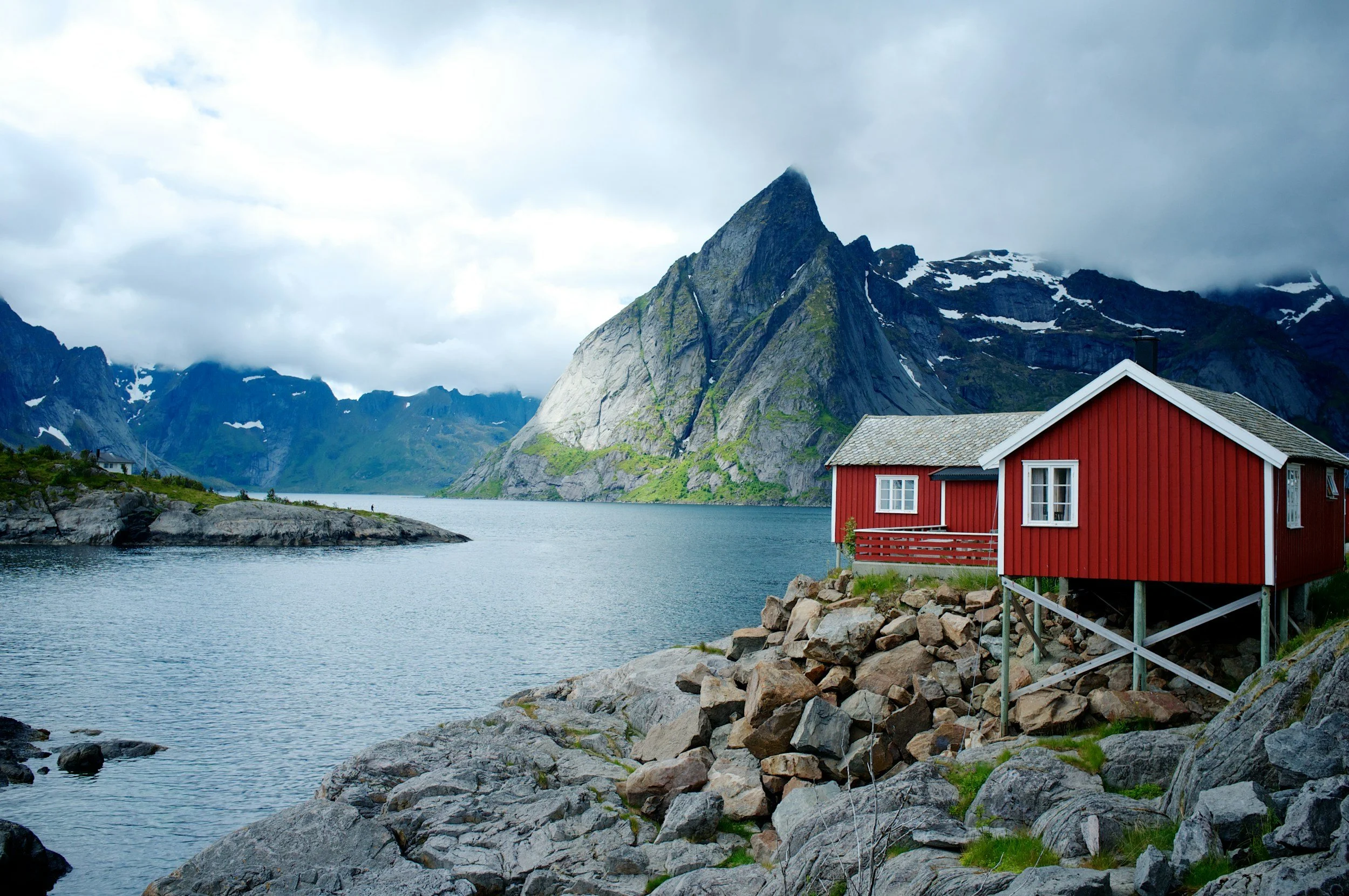 Hardangervidda plateau traverse (Norway) – practical guide for 2026
