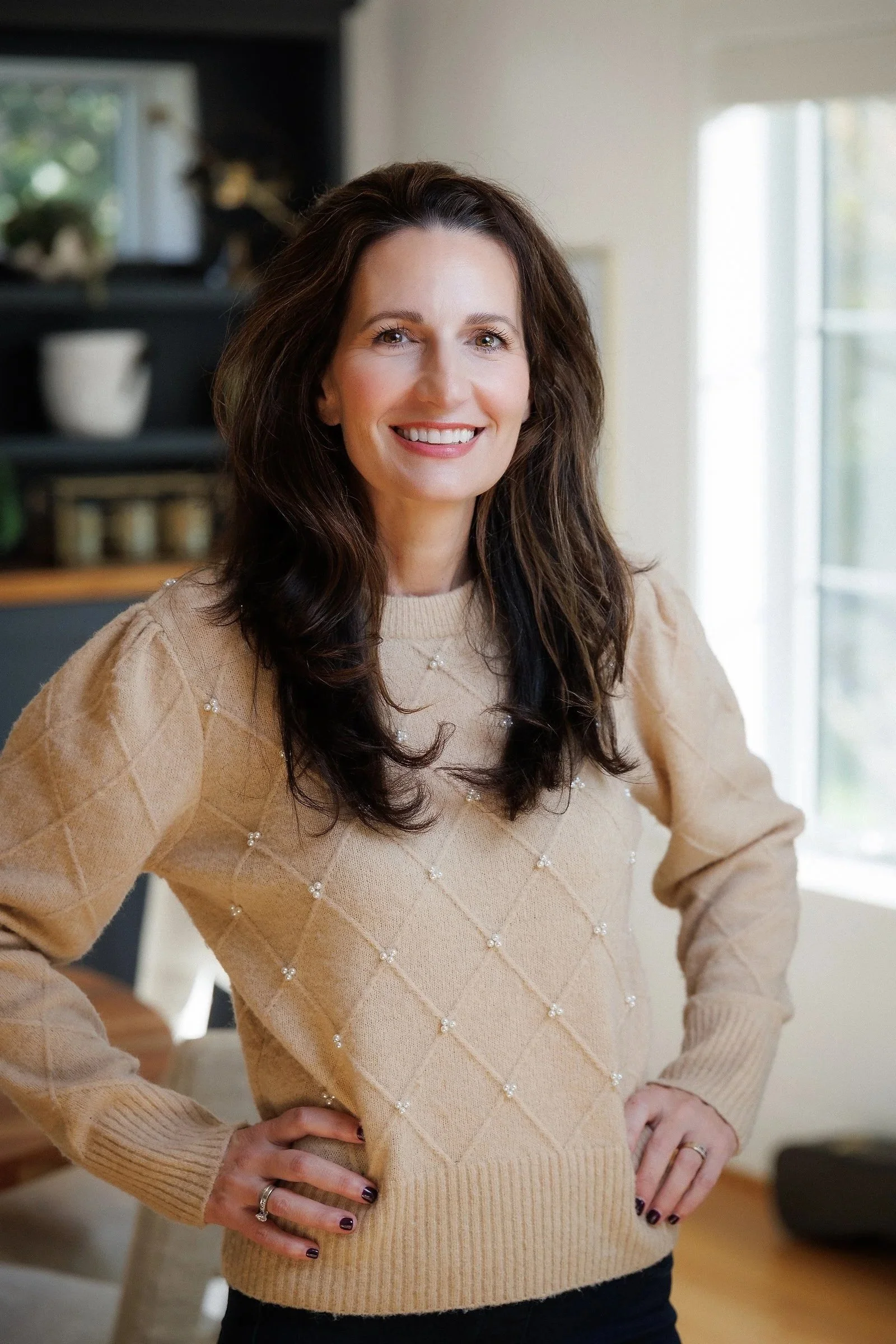 Nicole Beane, LCSW-C , psychotherapist working with adults, adolescence & families in Gaithersburg, MD.