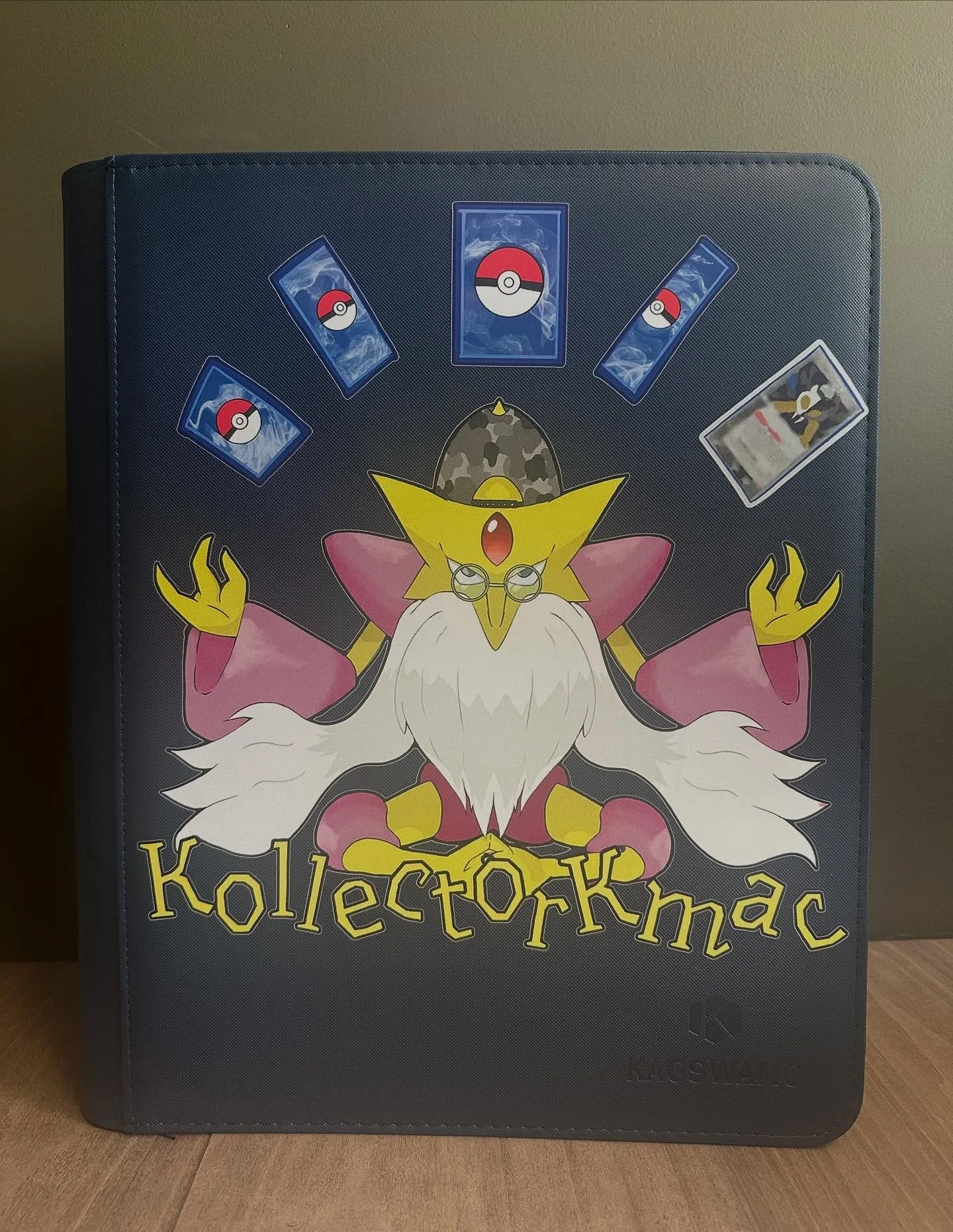 @kollectorkmac we got it done for ya 

If you don&rsquo;t get a custom binder soon, you might be the only one without one 😉 

#CustomBinders #PokemonBinders #VaultX #PokemonCollectors #PokemonCommunity #TCGBinder #CardCollectorLife #HouseOfEevee #Po