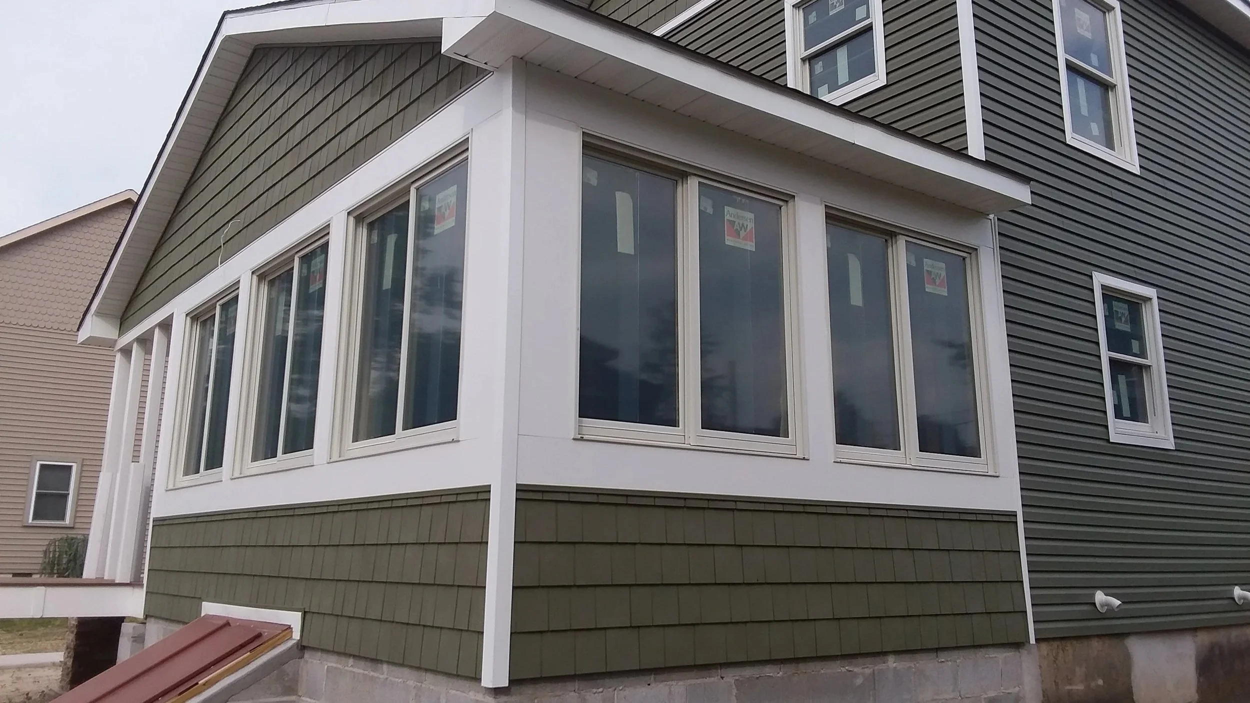 Oranssi project: roof expansion