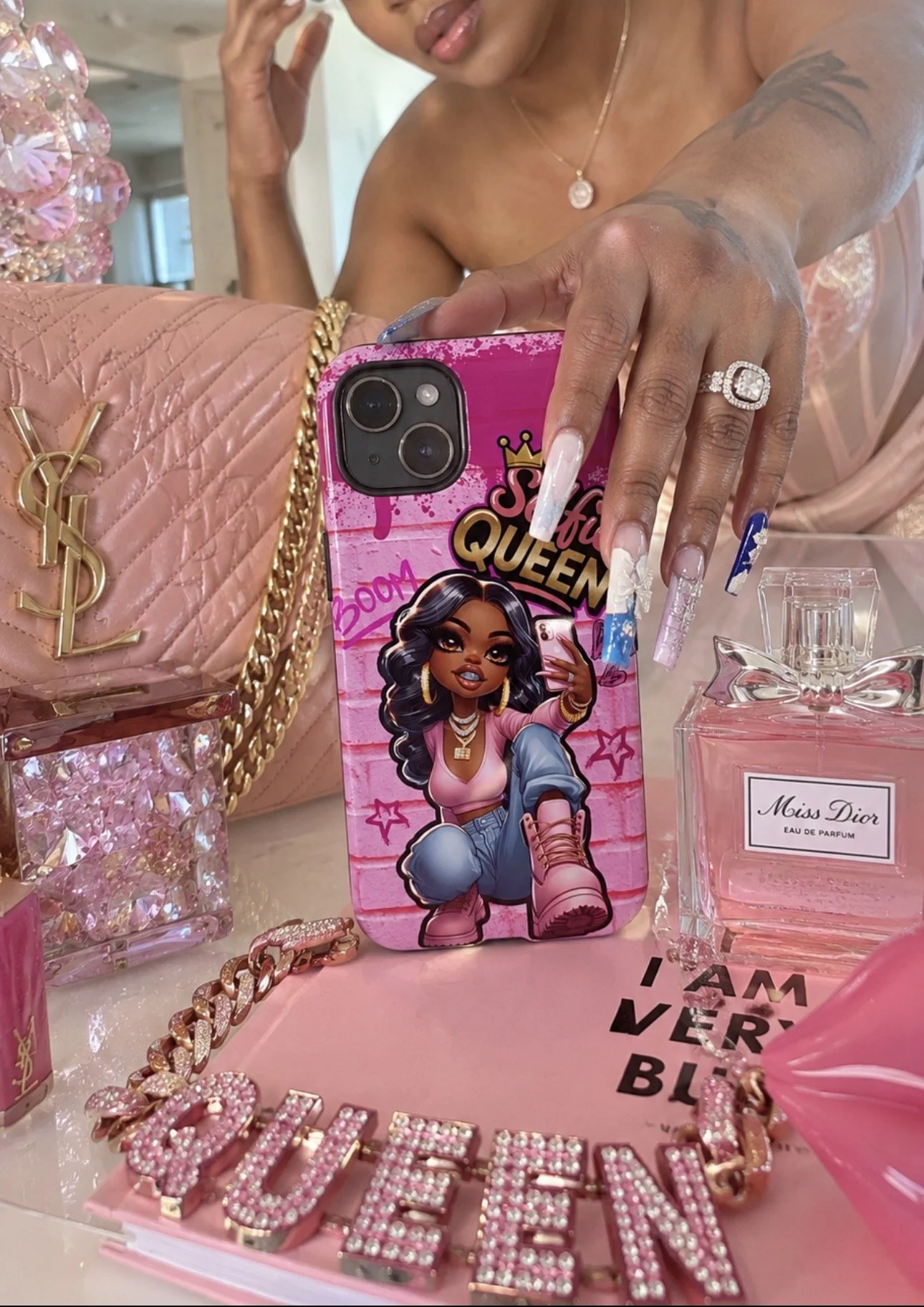 Selfie Queen Phone Case - Vibrant Pink Design, Trendy Gift for Teens, Stylish Mobile Accessory, Fun Birthday Present, Youthful Vibe