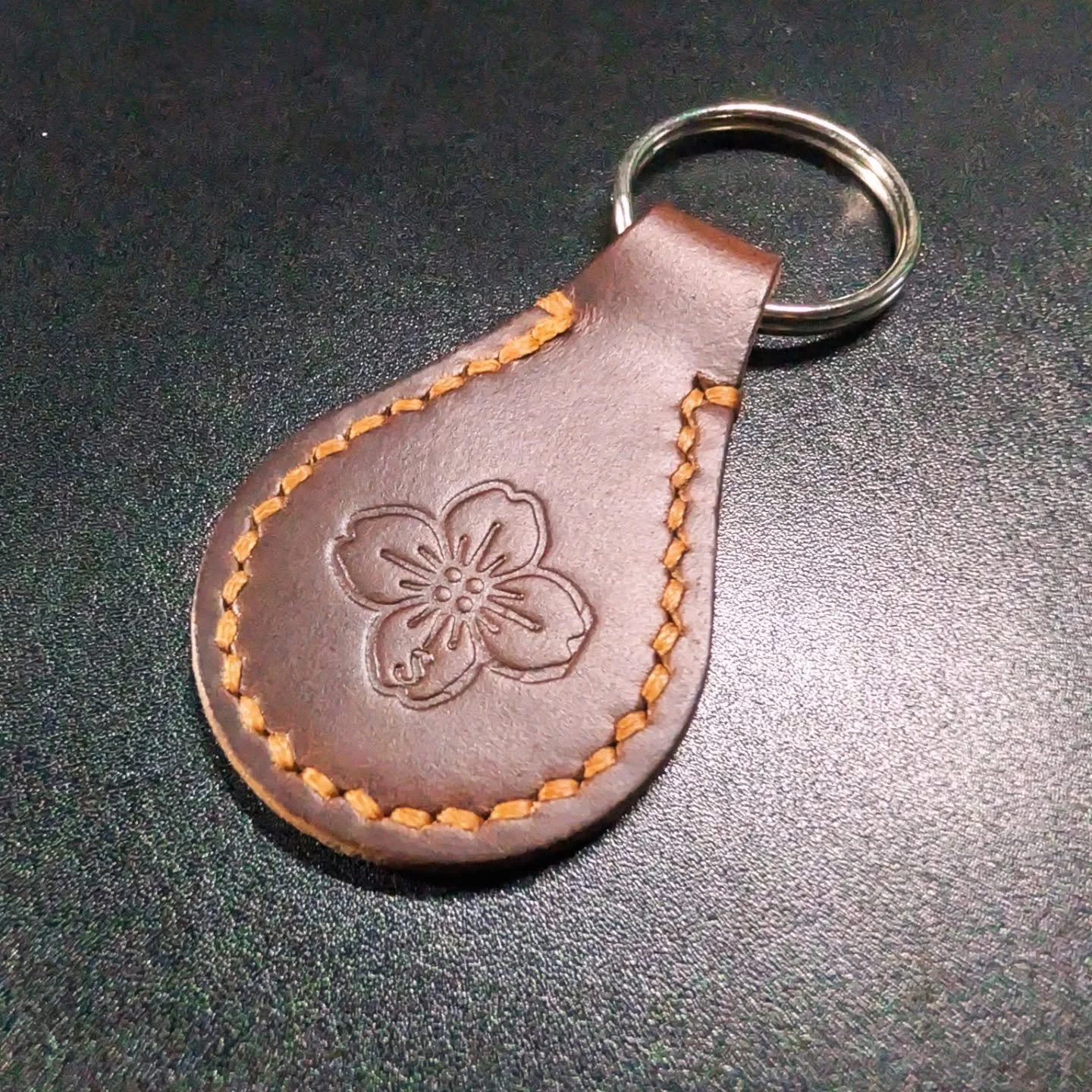 Attended the soft opening of @southhousebrewing yesterday. Fantastic beer and even better people. 🍺 🍻 
Great things coming to the little town of Nashville, GA.

4oz. Horween CXL paired with 0.8 ritza tiger thread.