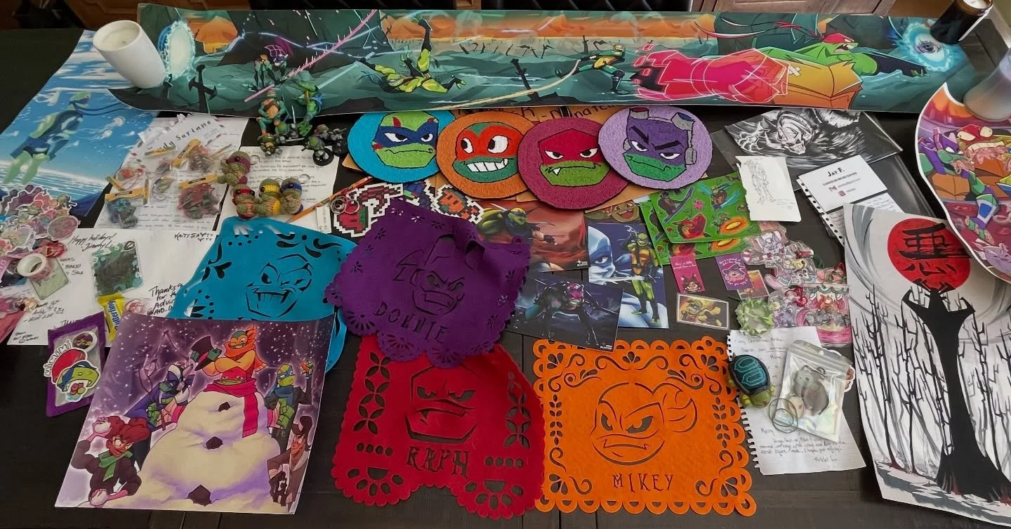 A very belated post all the way back from last Christmas!! Another surprise and HUGE collected Christmas package I received from @mushroomgrenad . It was filled with so many creations from wonderful #riseoftheteenagemutantninjaturtle fans from all ov