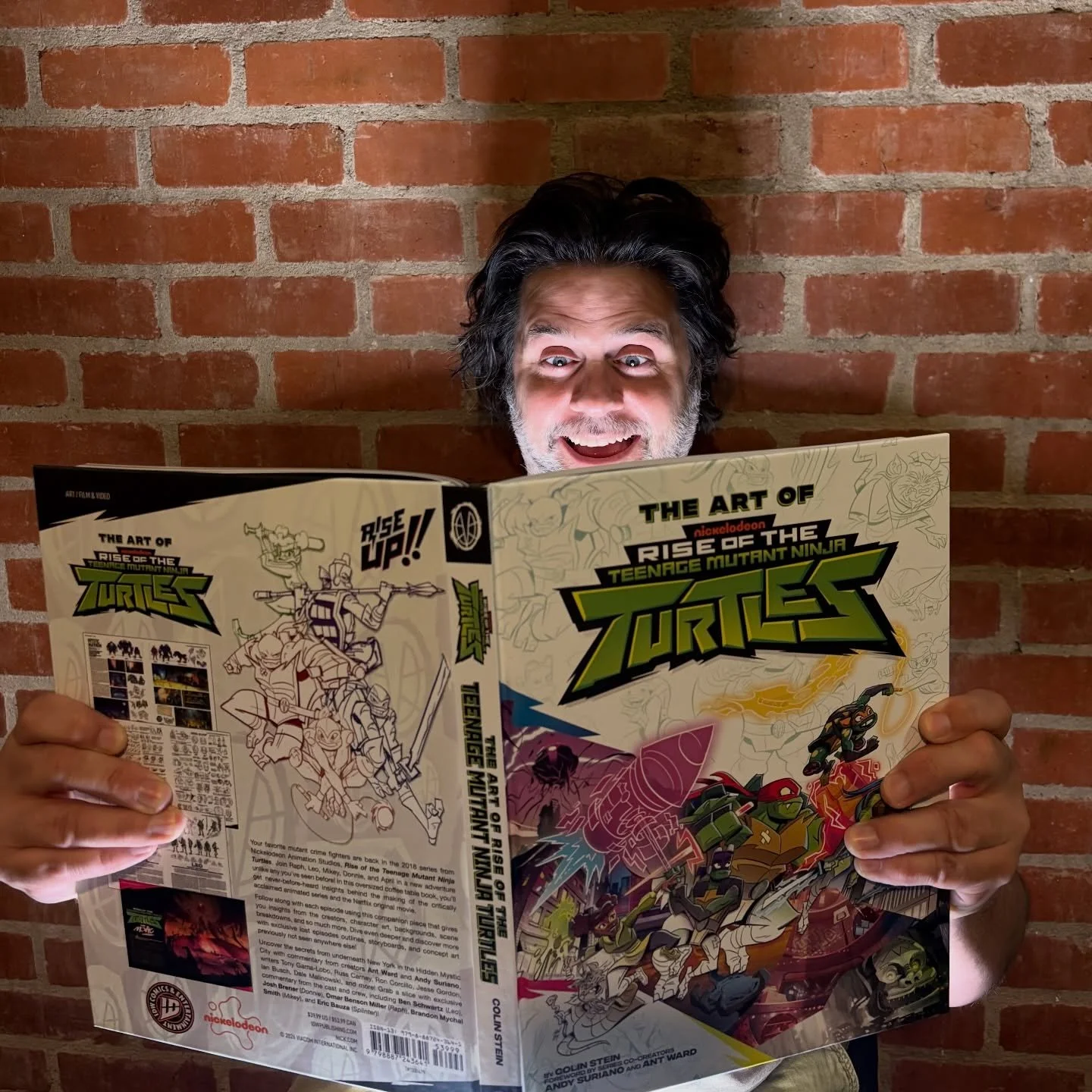 &ldquo;My God, it&rsquo;s full of stars!&rdquo; &mdash;Commander Dave Bowman, 2001: A Space Odyssey 

Get your copy of #theartofriseofthetmnt from @idwpublishing and @thecolinstein on APRIL 14th!!

I&rsquo;ve never seen an Art Of book like it before!