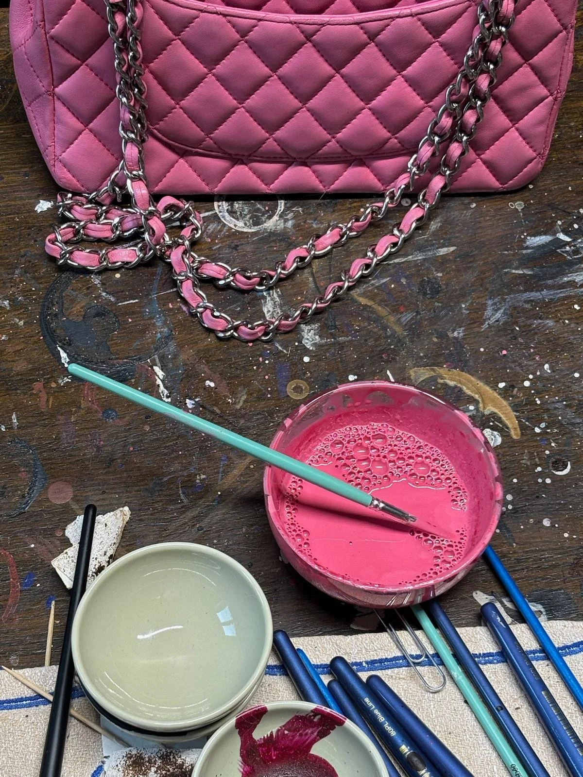 Réparation sac Chanel, sac CHANEL, réparation sac luxe. Recoloration sac Chanel, recoloration sac luxe.