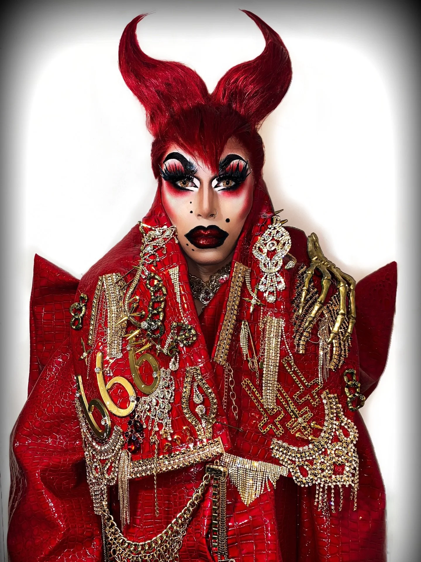 This is one of my all time favorite outfits that @gidgetvonaddams and I ever created!