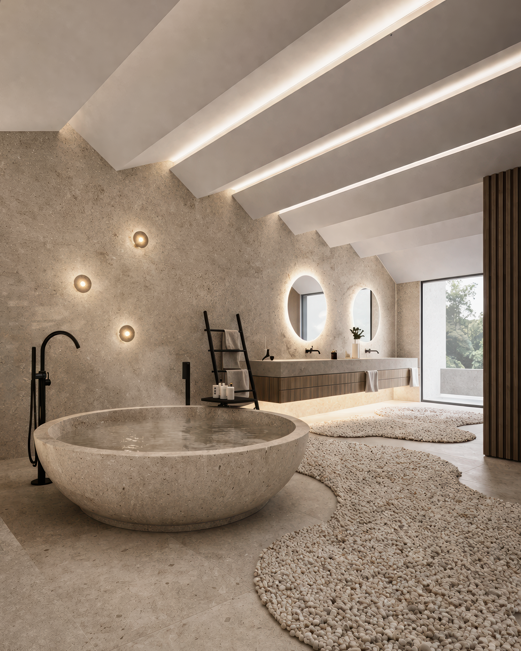 Moderner Badezimmer mit beige Marmorwänden, freistehender runder Badewanne, großen ovale Spiegeln, Sektorenlampe und großem Fenster mit Blick auf Bäume und Himmel. Sofas und Teppiche auf dem Holzboden.