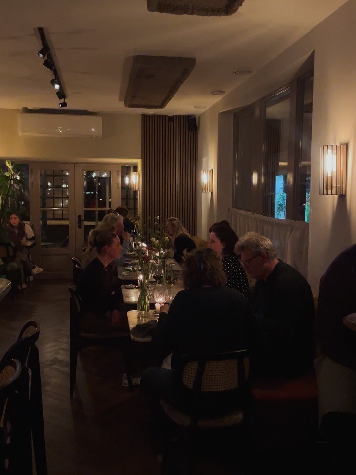 Avonden zoals deze. Tot vanavond? 🍇