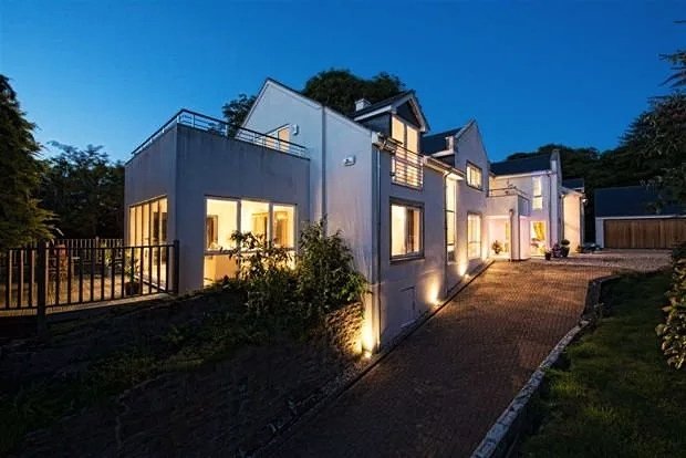 House renovation, Wroughton
