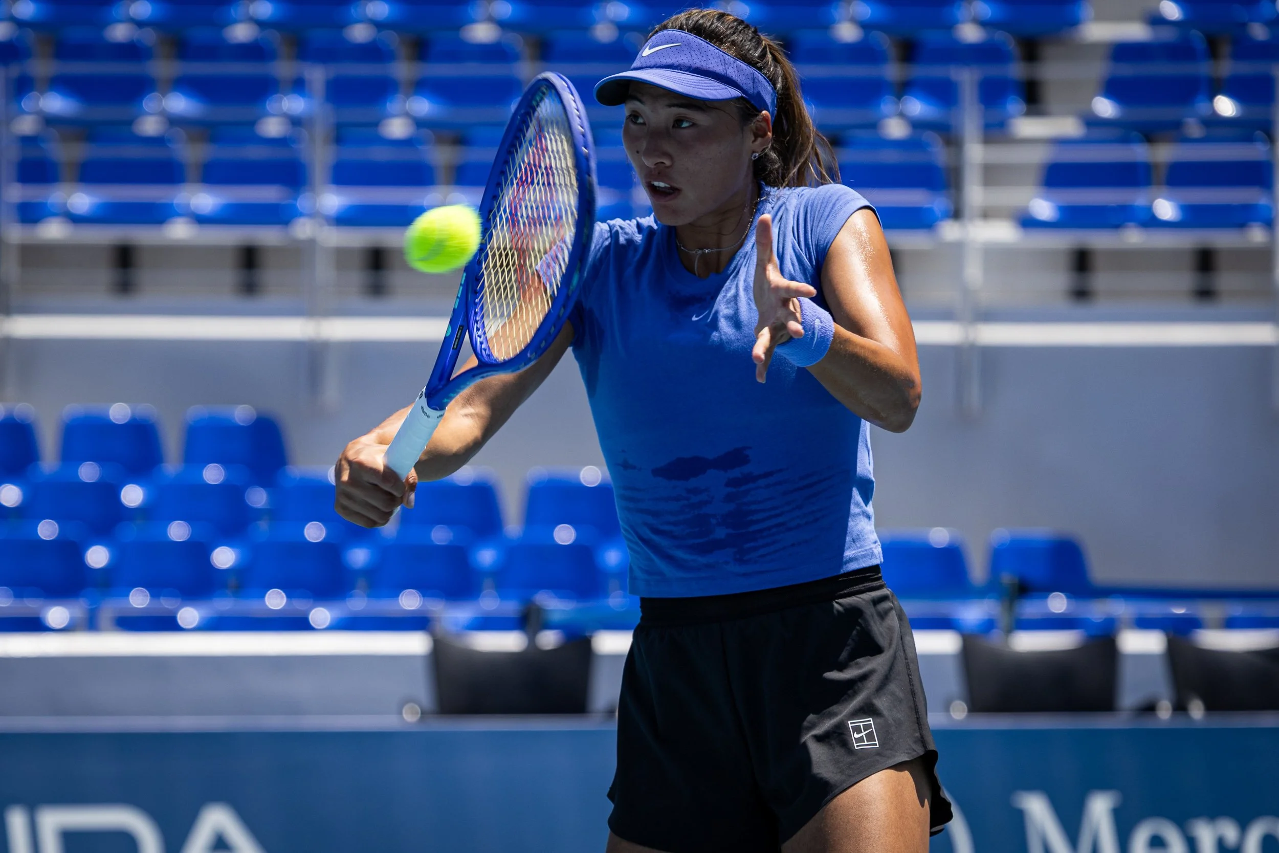 qinwen-practice-athens-open-29.jpg