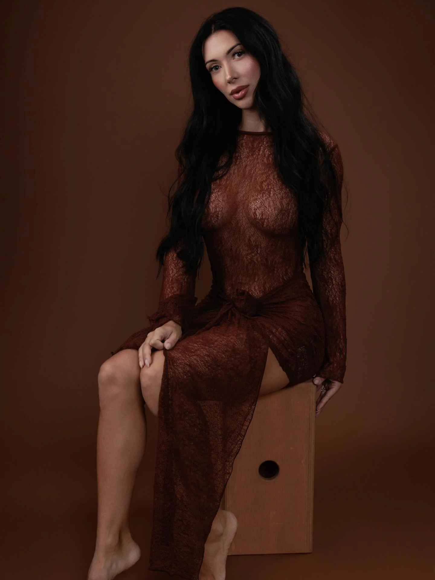 Some soft glam wrapped in lace ✨ 

Shot by the amazing 📸 : @jenrose_photography 
Model : @sommermfit 

Camera ready glam &hellip;..

MOBILE GLAM | BOOK NOW💄
MakeupwithEliza.ca

#mississaugamakeupartist #gtamua #softglam #mobilemakeupartist #toronto