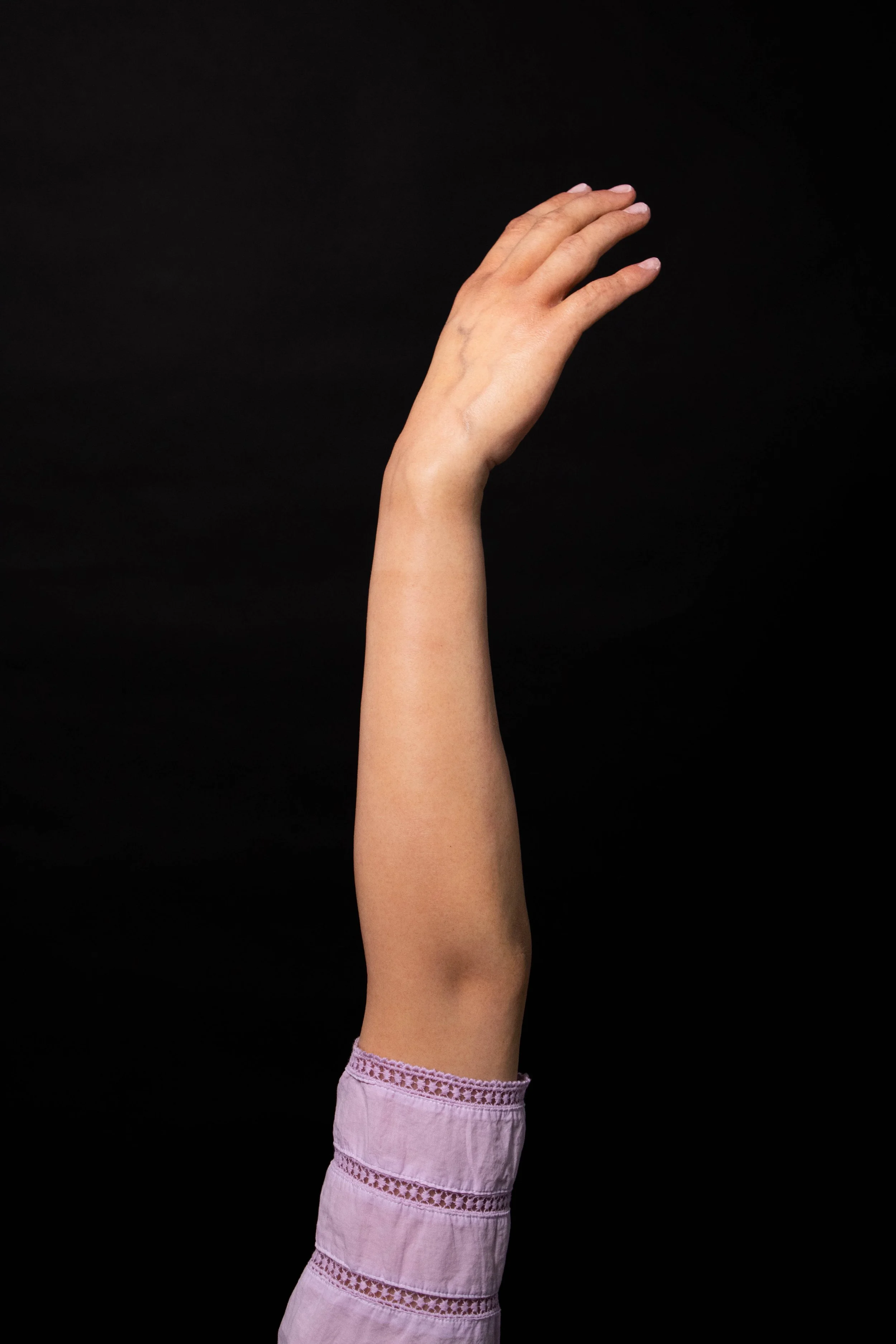 Film_Little Miss Daisy Lee_hand_2025fall-047.jpg