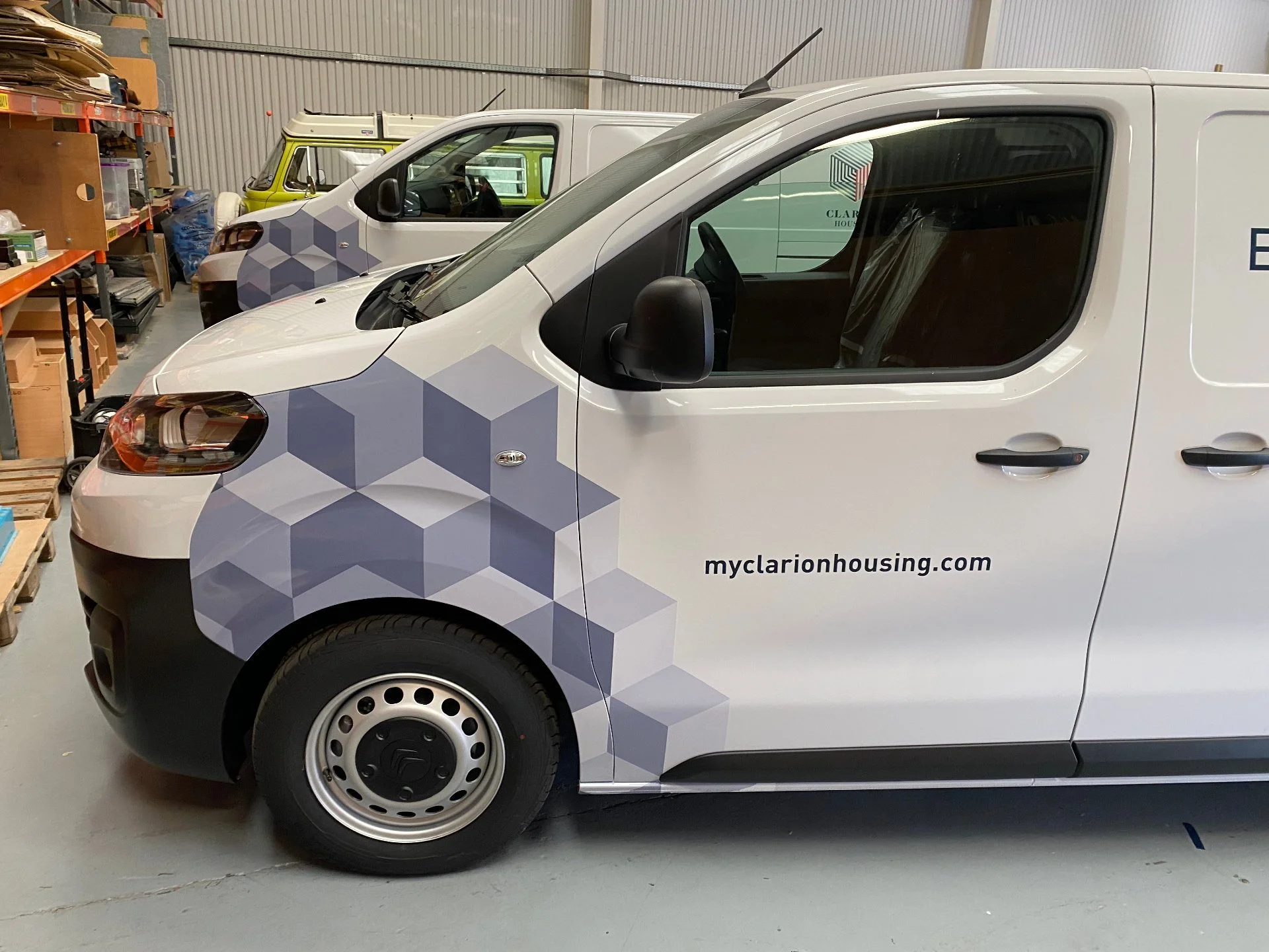 VehicleGraphicsSolutions_CommercialGraphics_Gallery_61892.jpg