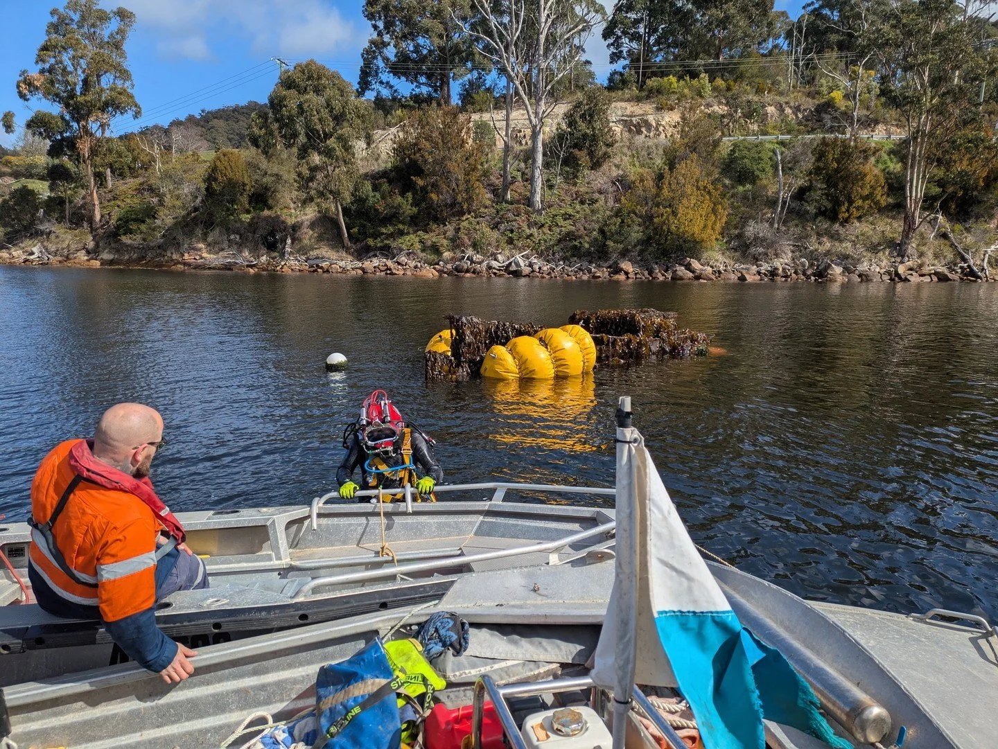 Our crew working with Statewide Moorings to salvage a derelict vessel for MAST. The vessel, called Bucko, is now safely back on surface.⁠
⁠
⁠
Great teamwork to all involved in retrieval ops.