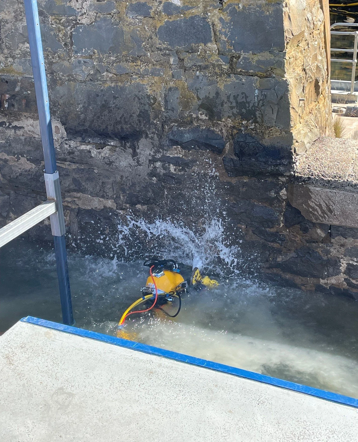 Rock removal from Dam face onsite at Lake Leake. ⁠
⁠
#tasmaniandiversgroup #tasmania