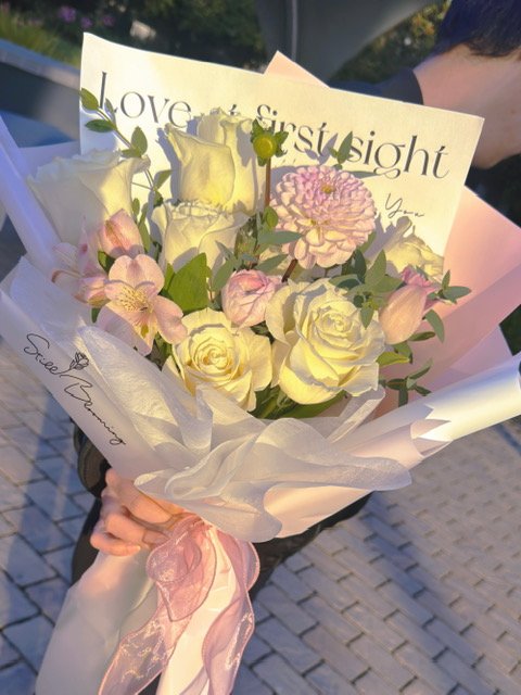 Seasonal Bouquet (S)