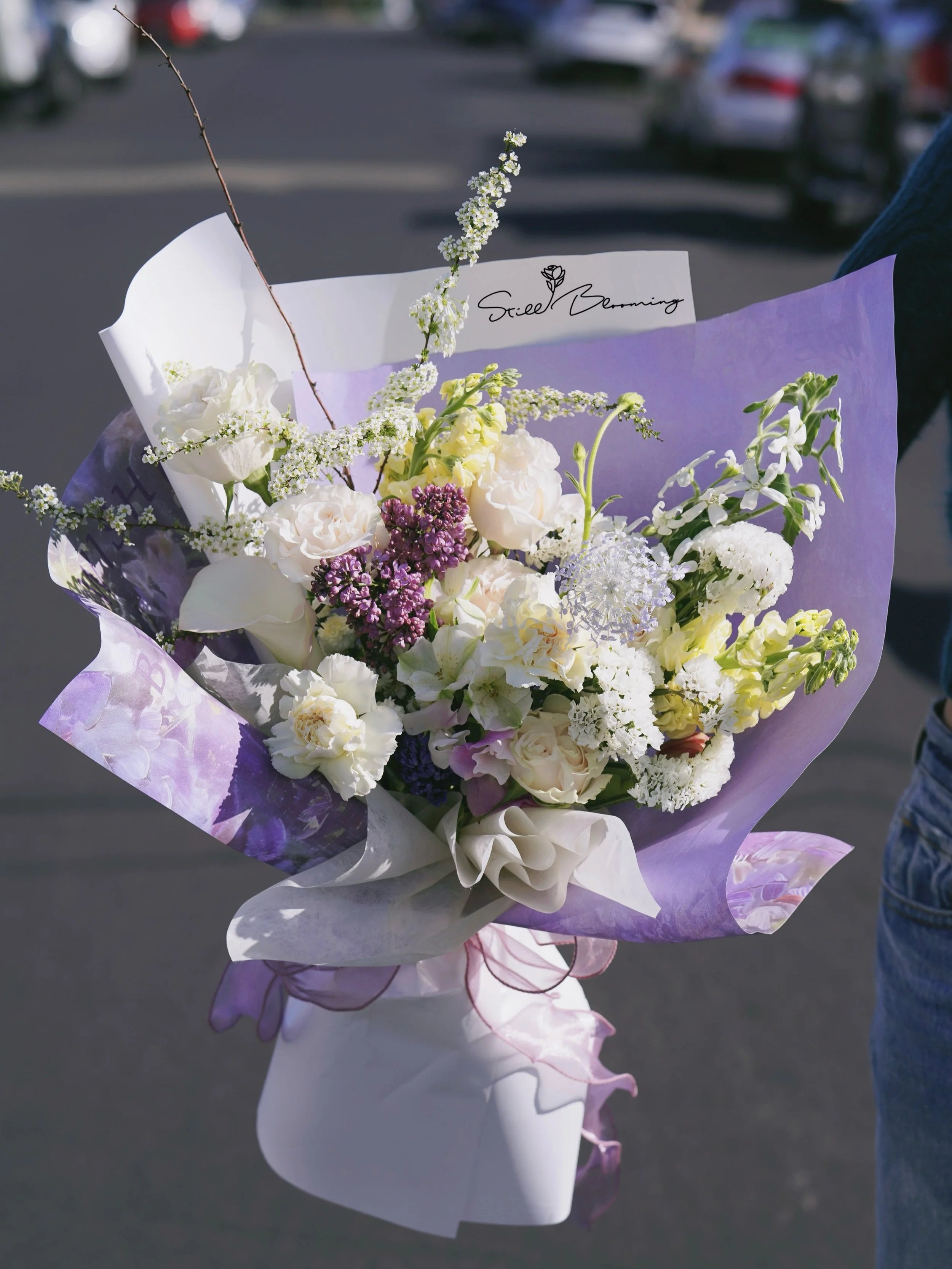 Seasonal Bouquet (M)