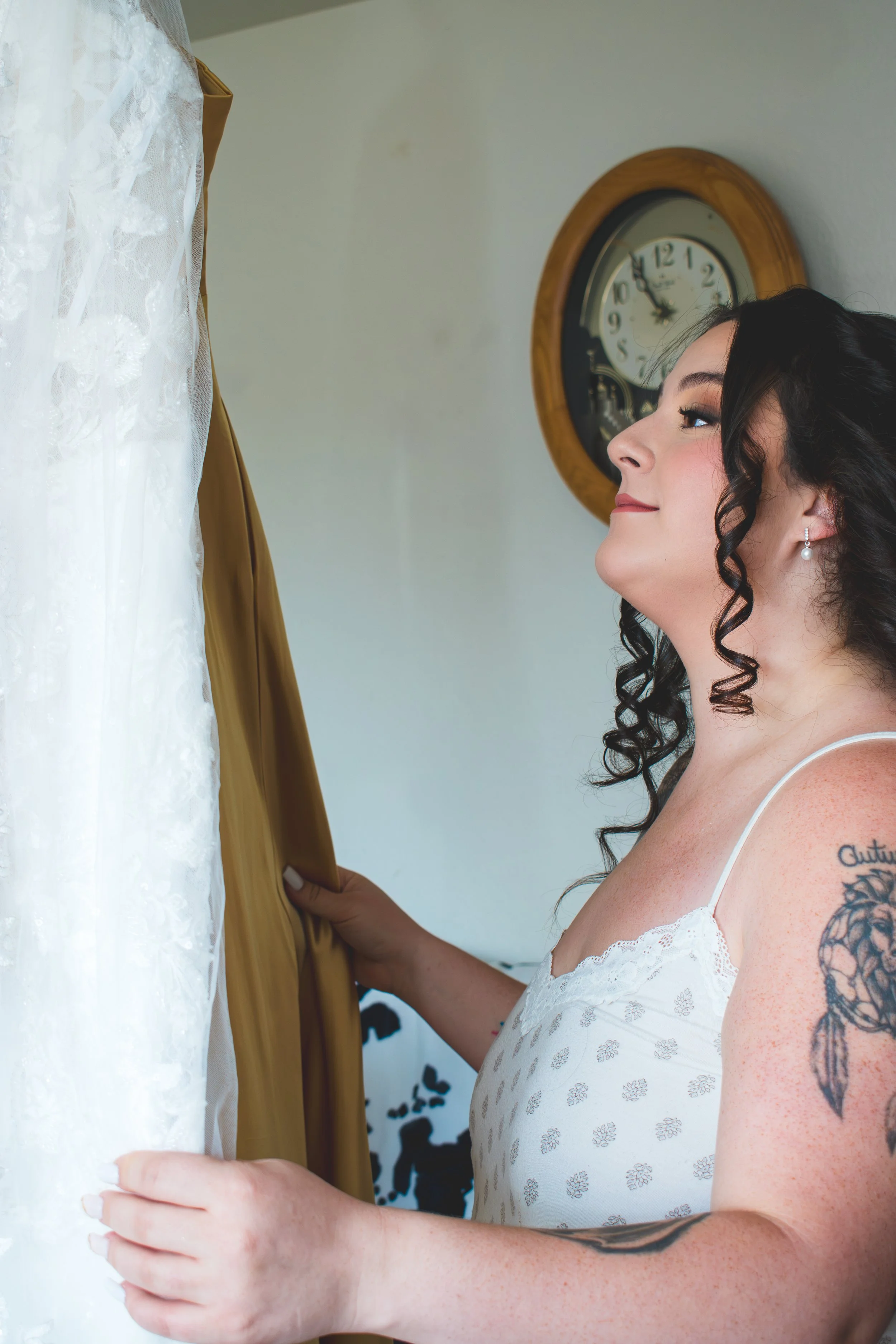 Kaylee&Jonathan_Wedding_SneakPeeks-35.JPG
