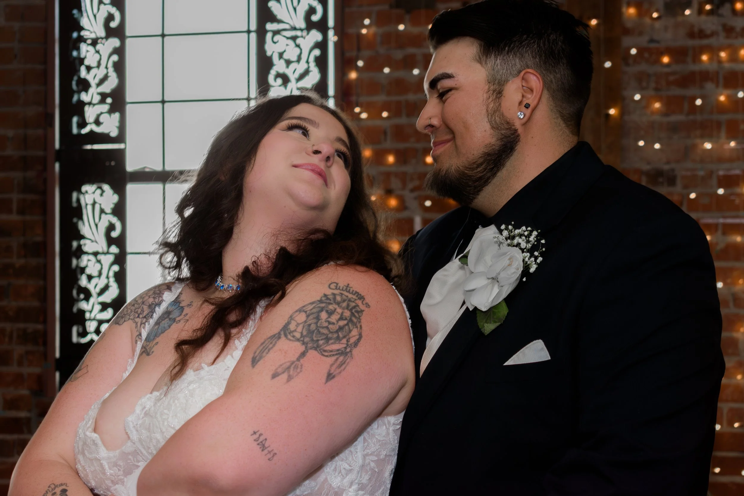 Kaylee&Jonathan_Wedding_SneakPeeks-66.JPG