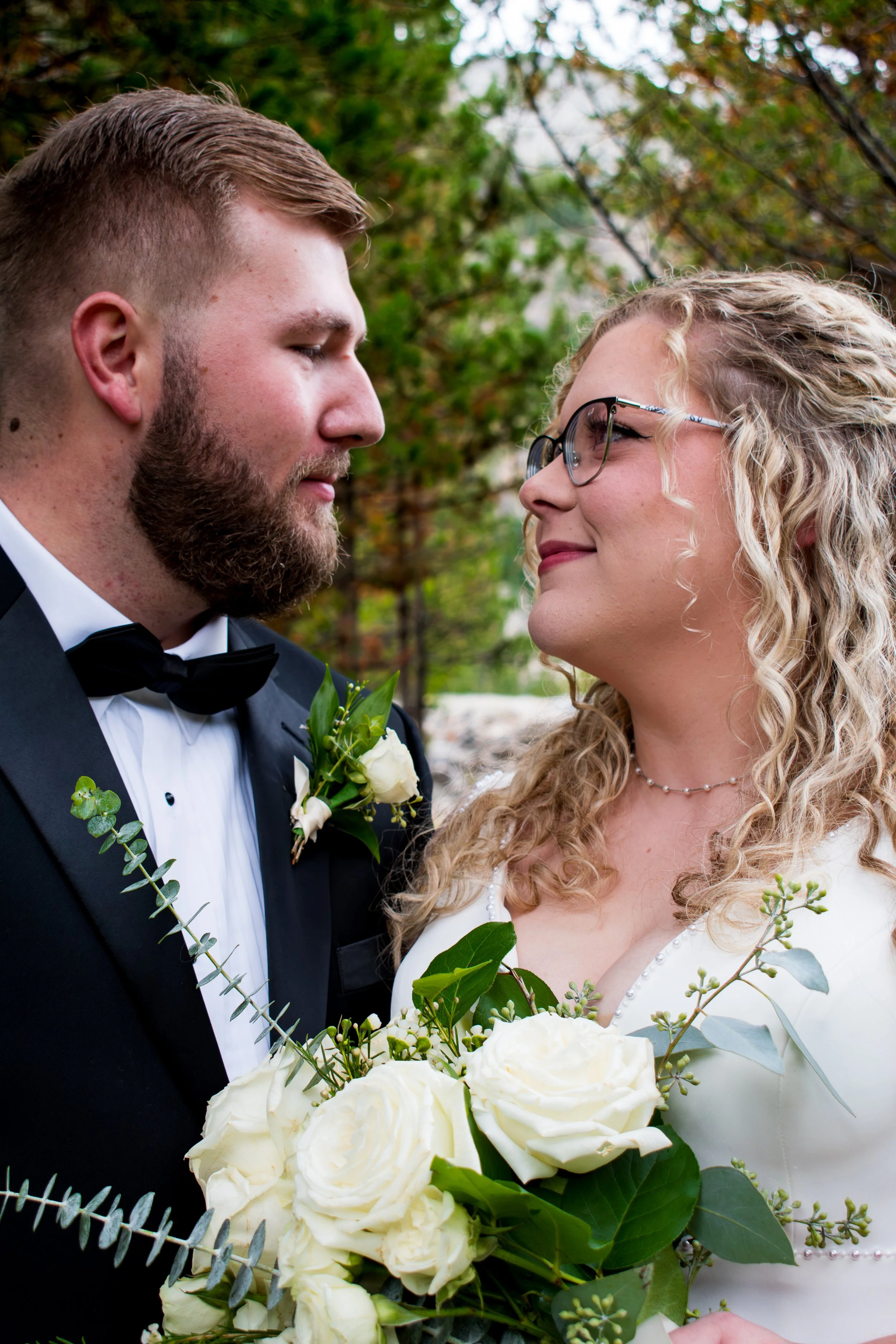 Tori&Brett_Elopement_OfficersGulch_Sneak Peek-2.JPG