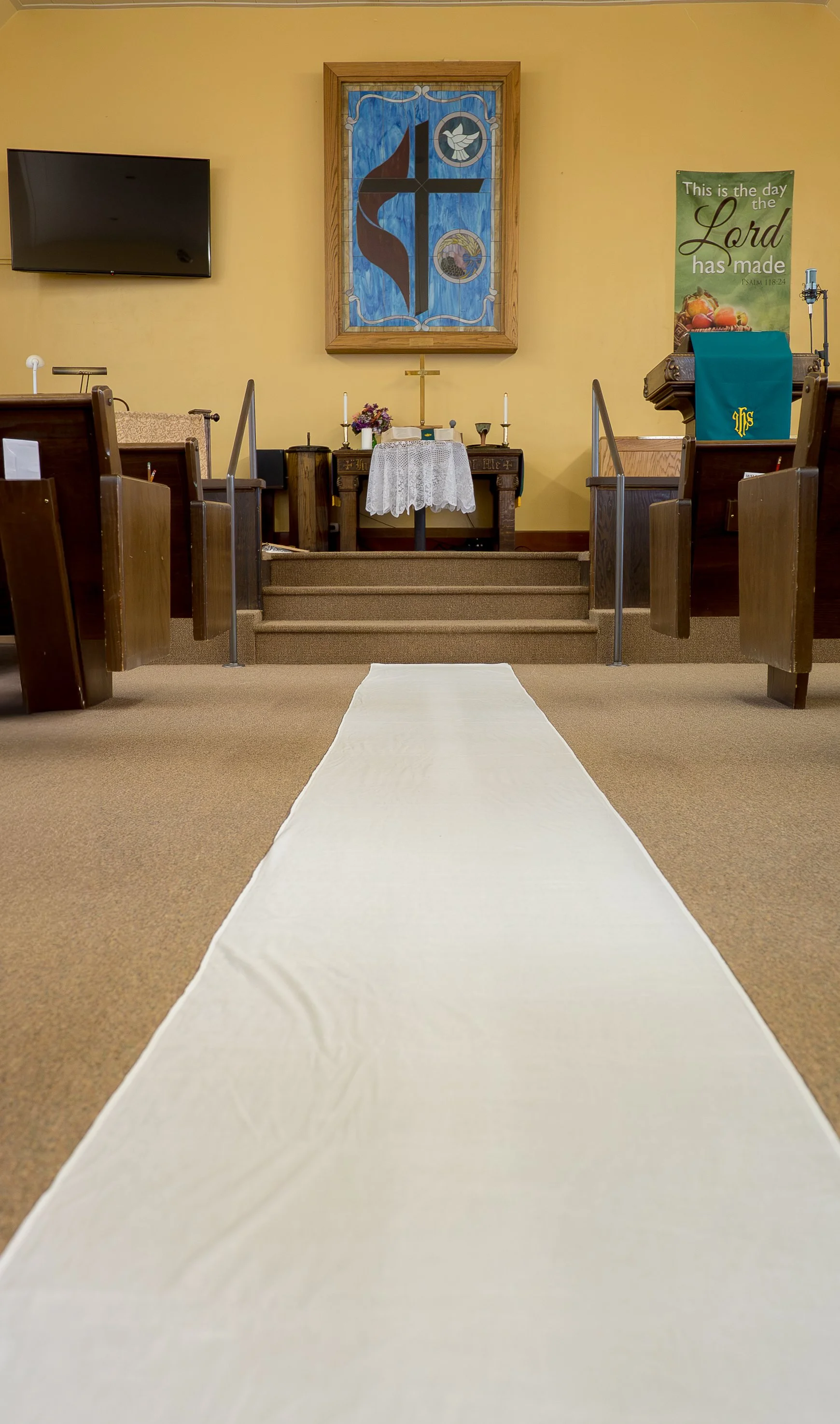 Kaylee&Jonathan_Wedding_SneakPeeks-5.JPG