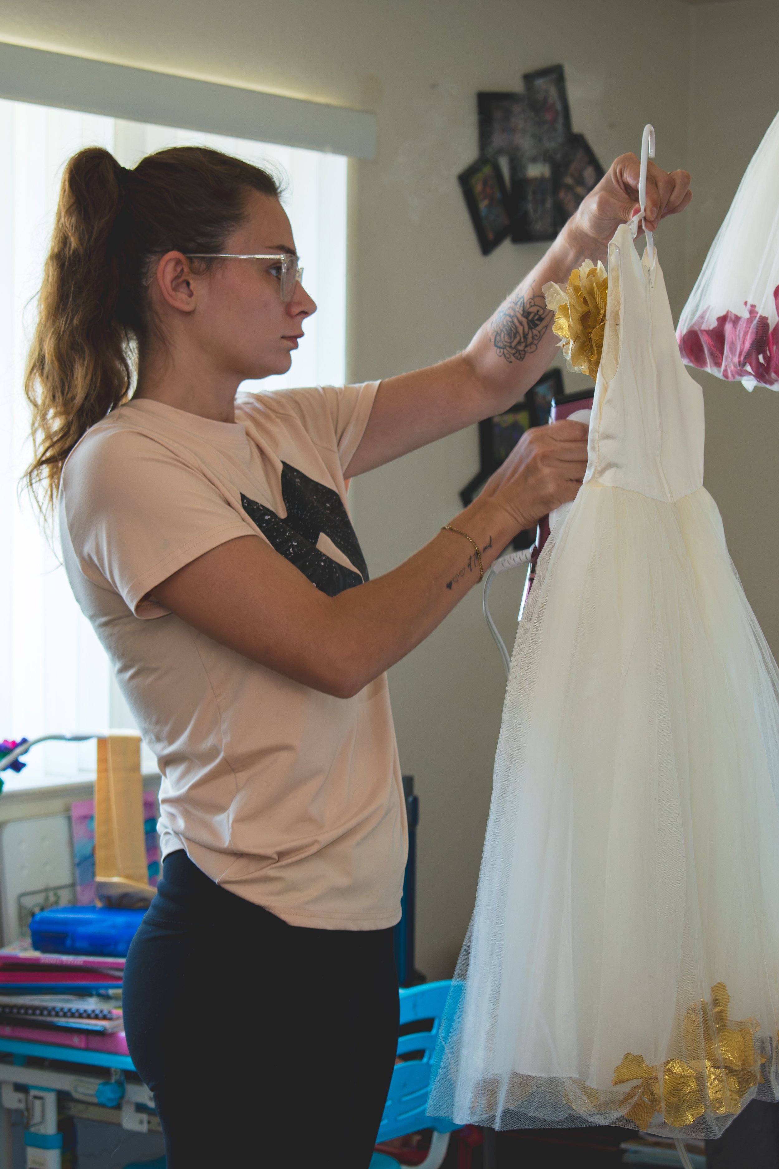 Kaylee&Jonathan_Wedding_SneakPeeks-8.JPG