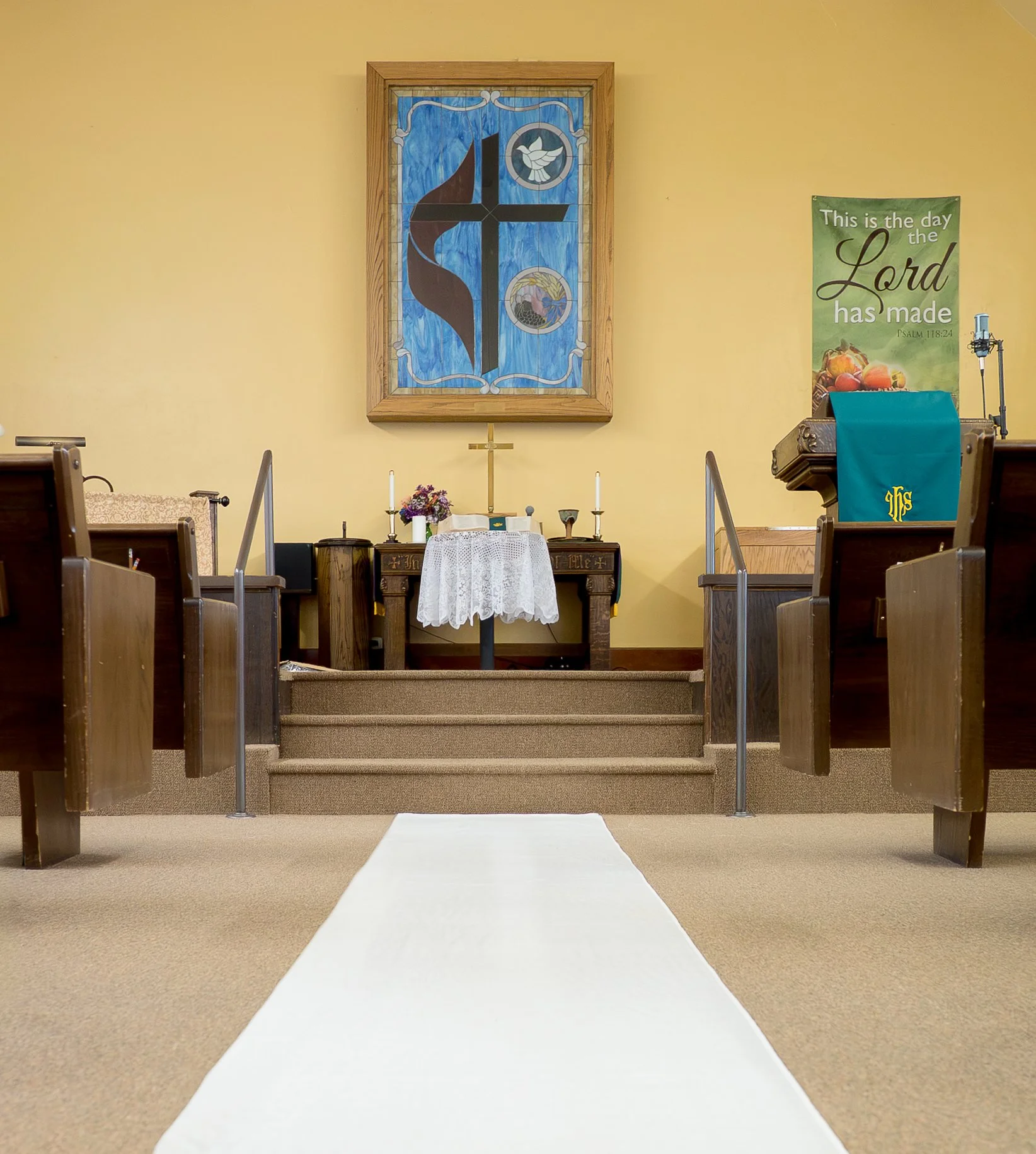 Kaylee&JonathanLamorie_WeddingGallery-11.JPG