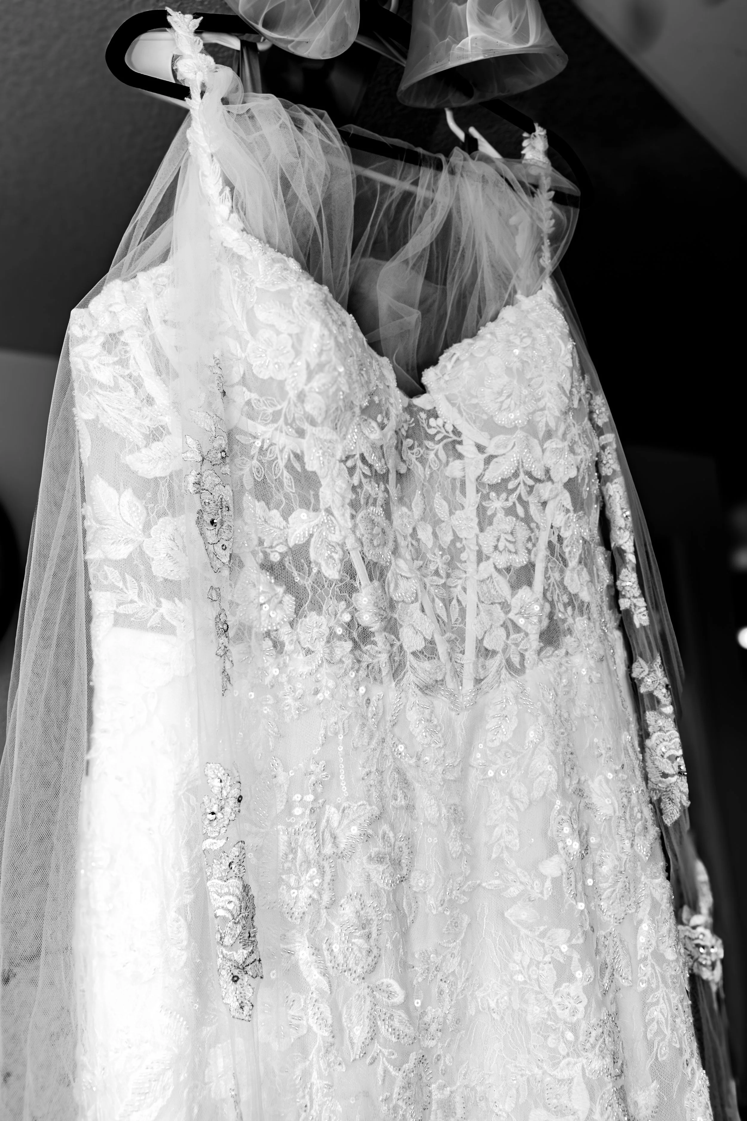 Kaylee&Jonathan_Wedding_SneakPeeks-27.JPG