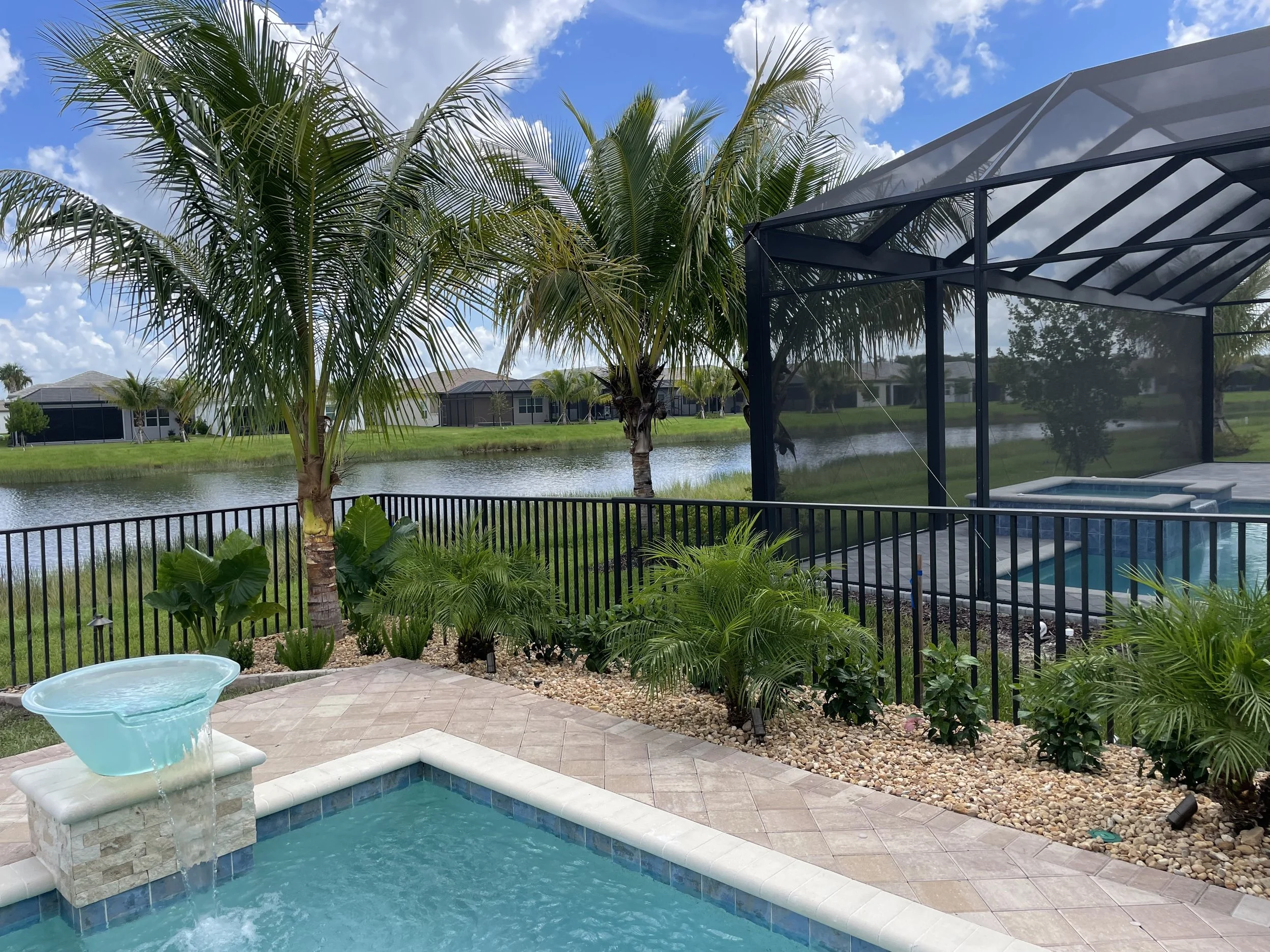 Lavish Lakefront