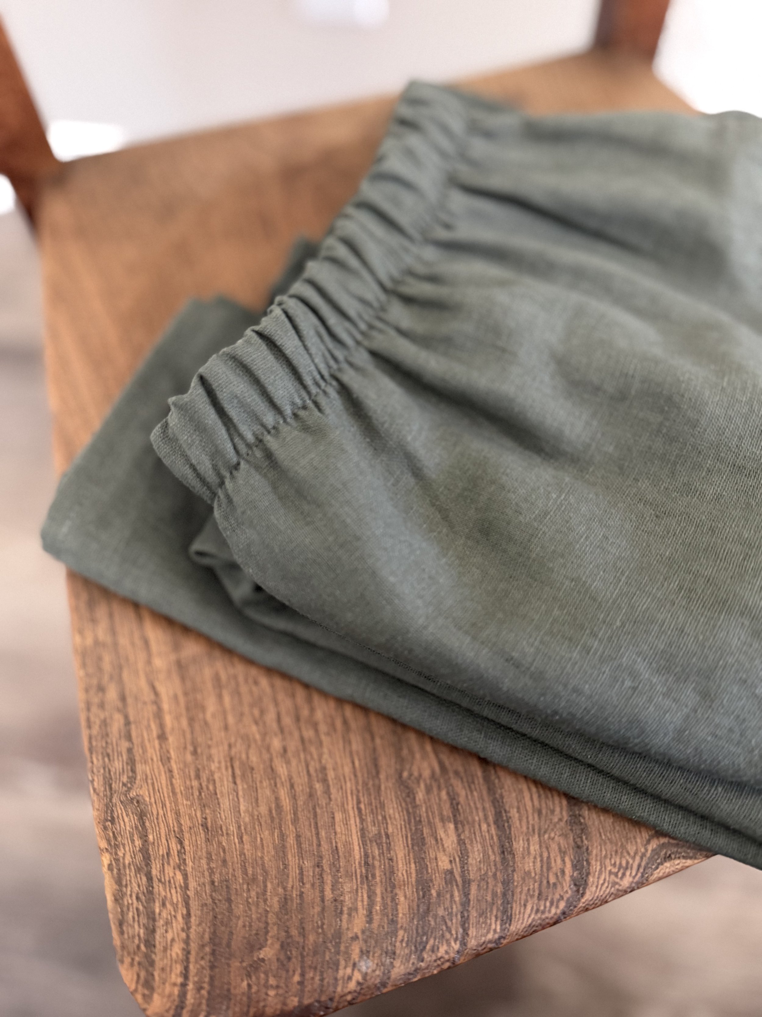 The Shoreline Pant in Moss (S/M)