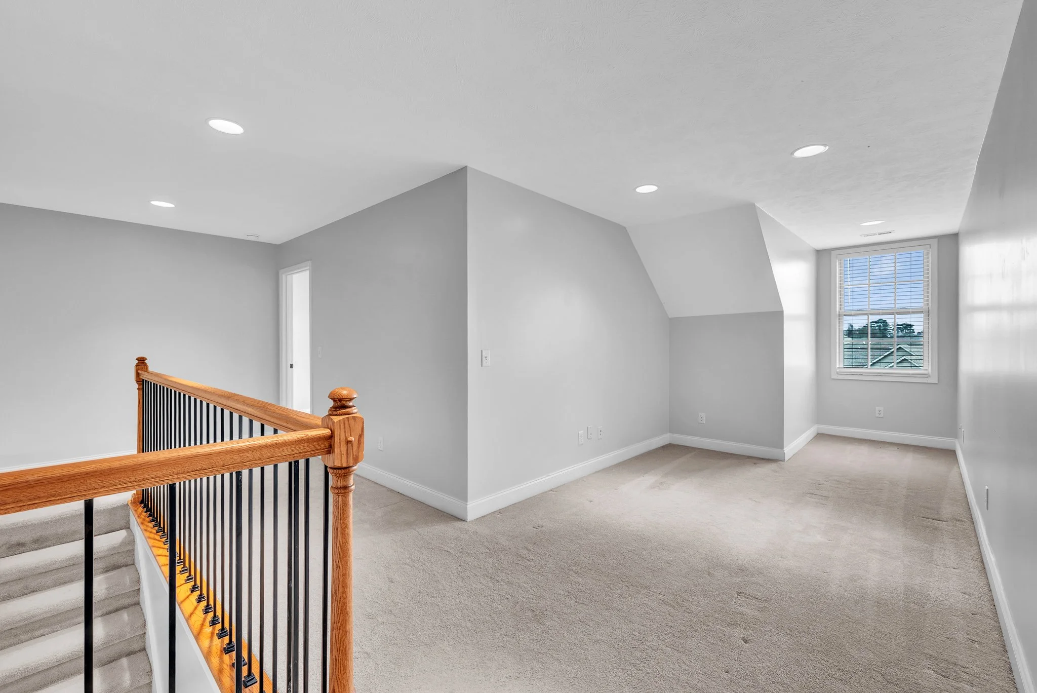 487 Lochmere Dr Interior-20.jpg