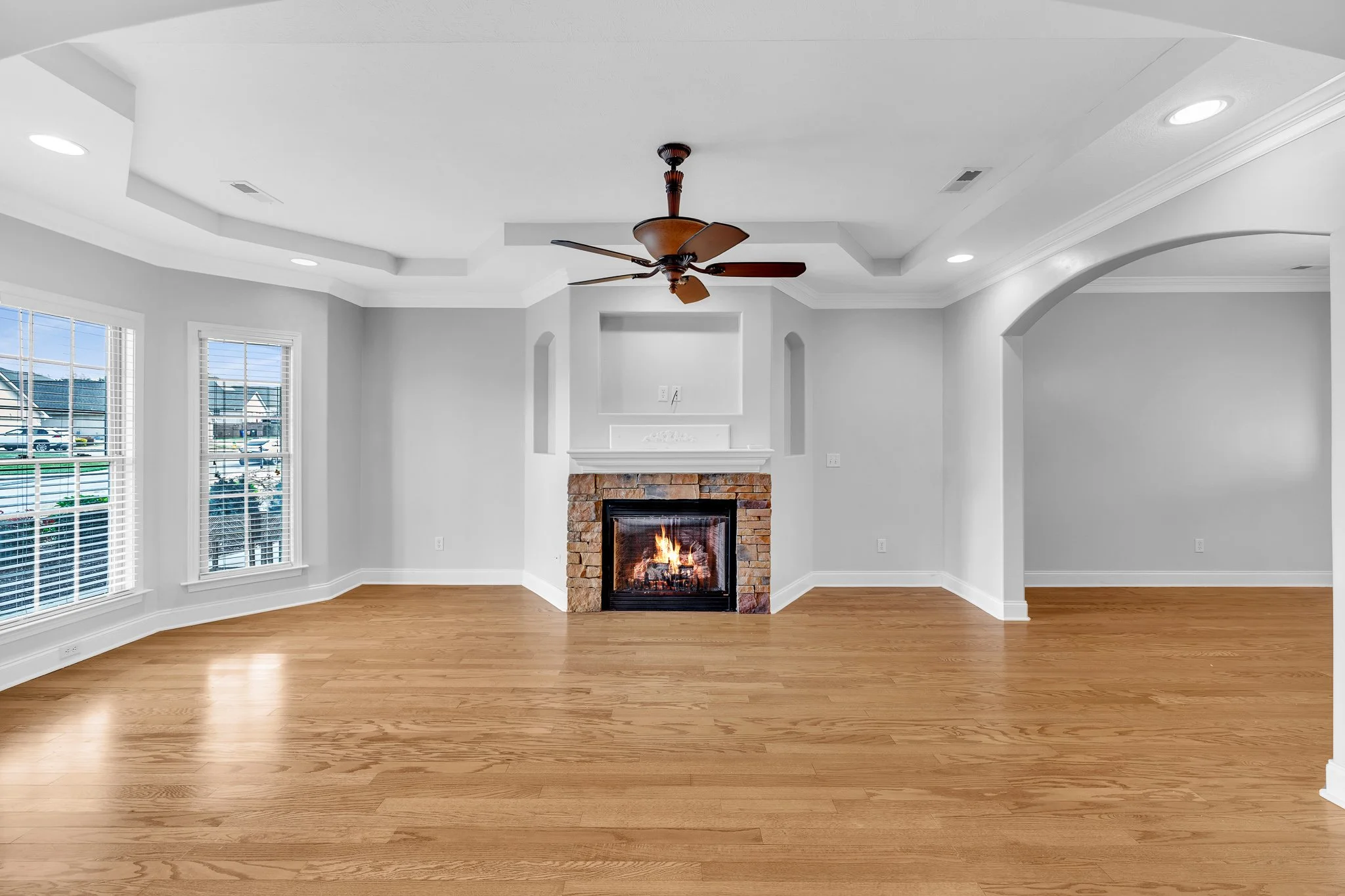 487 Lochmere Dr Interior-2.jpg